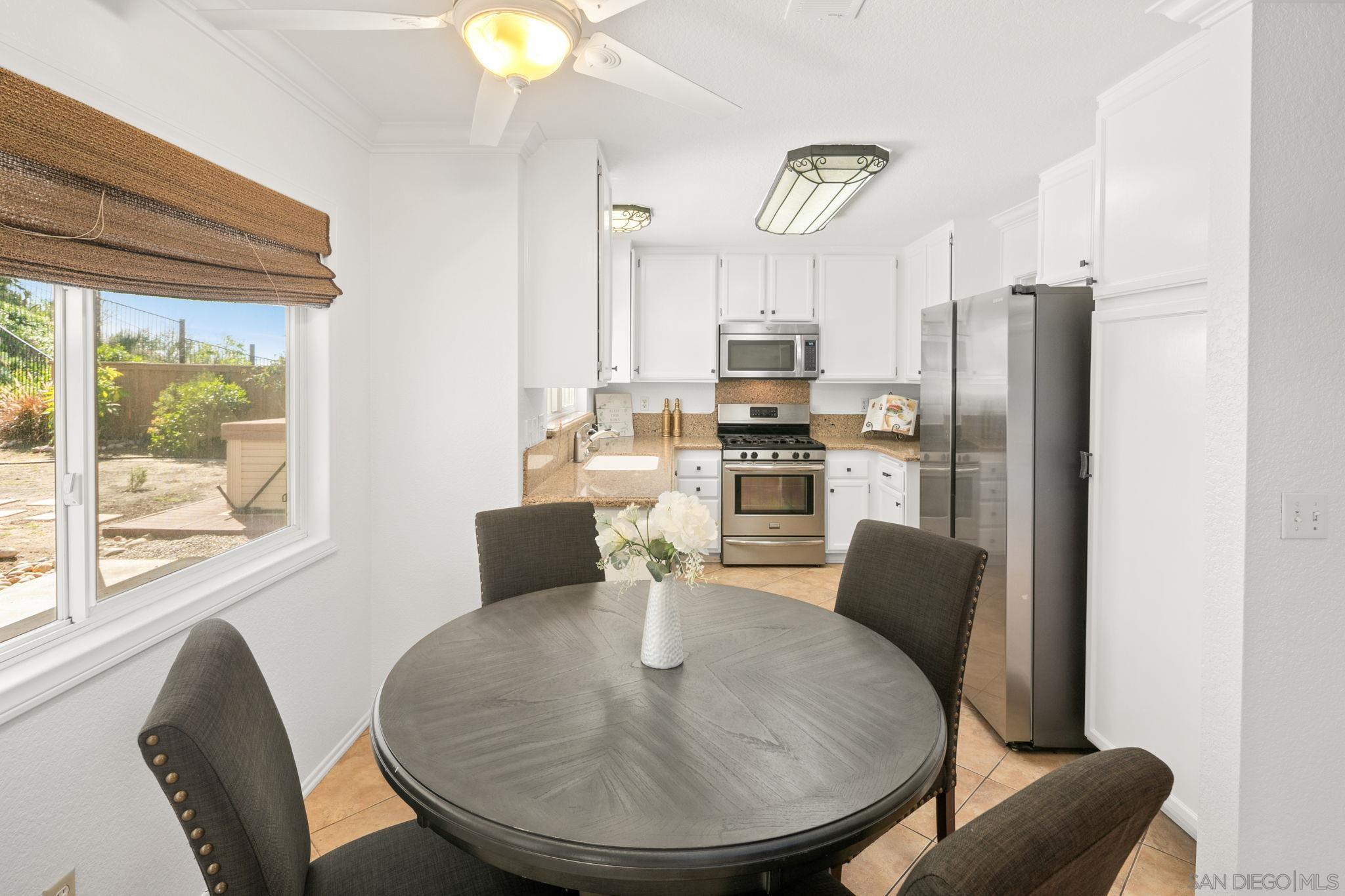 Detail Gallery Image 23 of 55 For 11039  Twin Pond Ter, San Diego,  CA 92128 - 4 Beds | 3 Baths