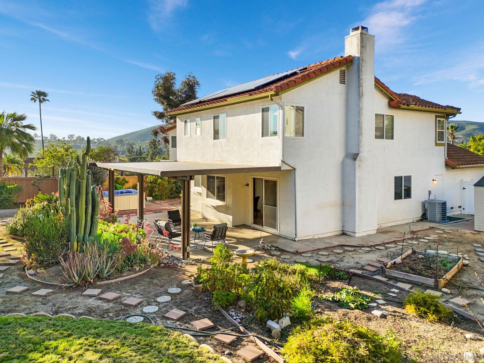 Detail Gallery Image 45 of 55 For 11039  Twin Pond Ter, San Diego,  CA 92128 - 4 Beds | 3 Baths