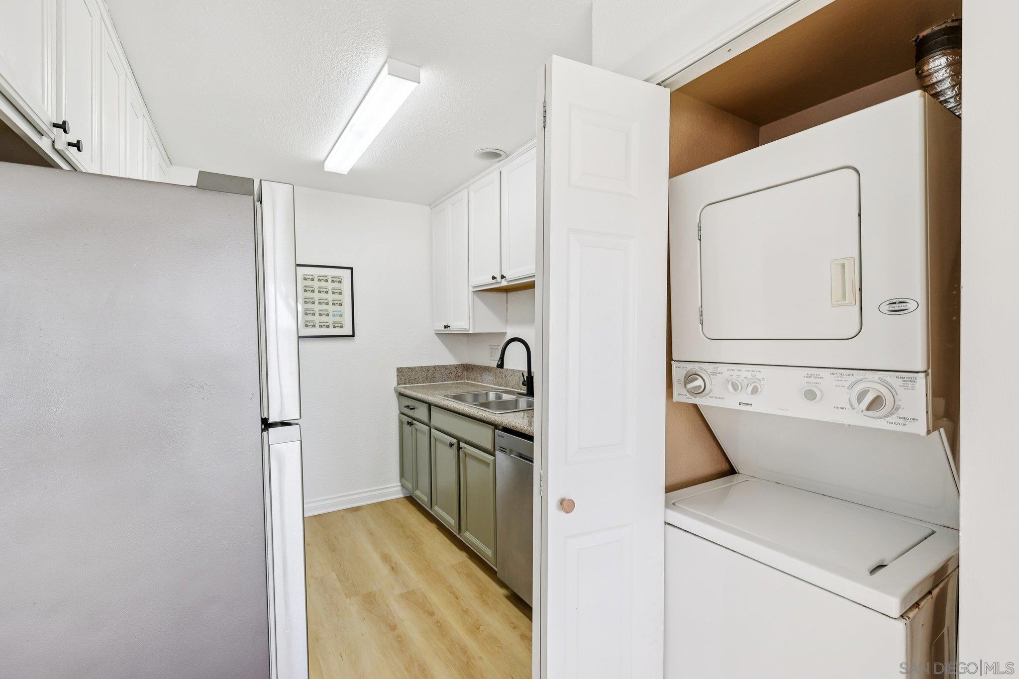 Detail Gallery Image 13 of 29 For 5310  Rex Ave  #3,  San Diego,  CA 92105 - 1 Beds | 1 Baths