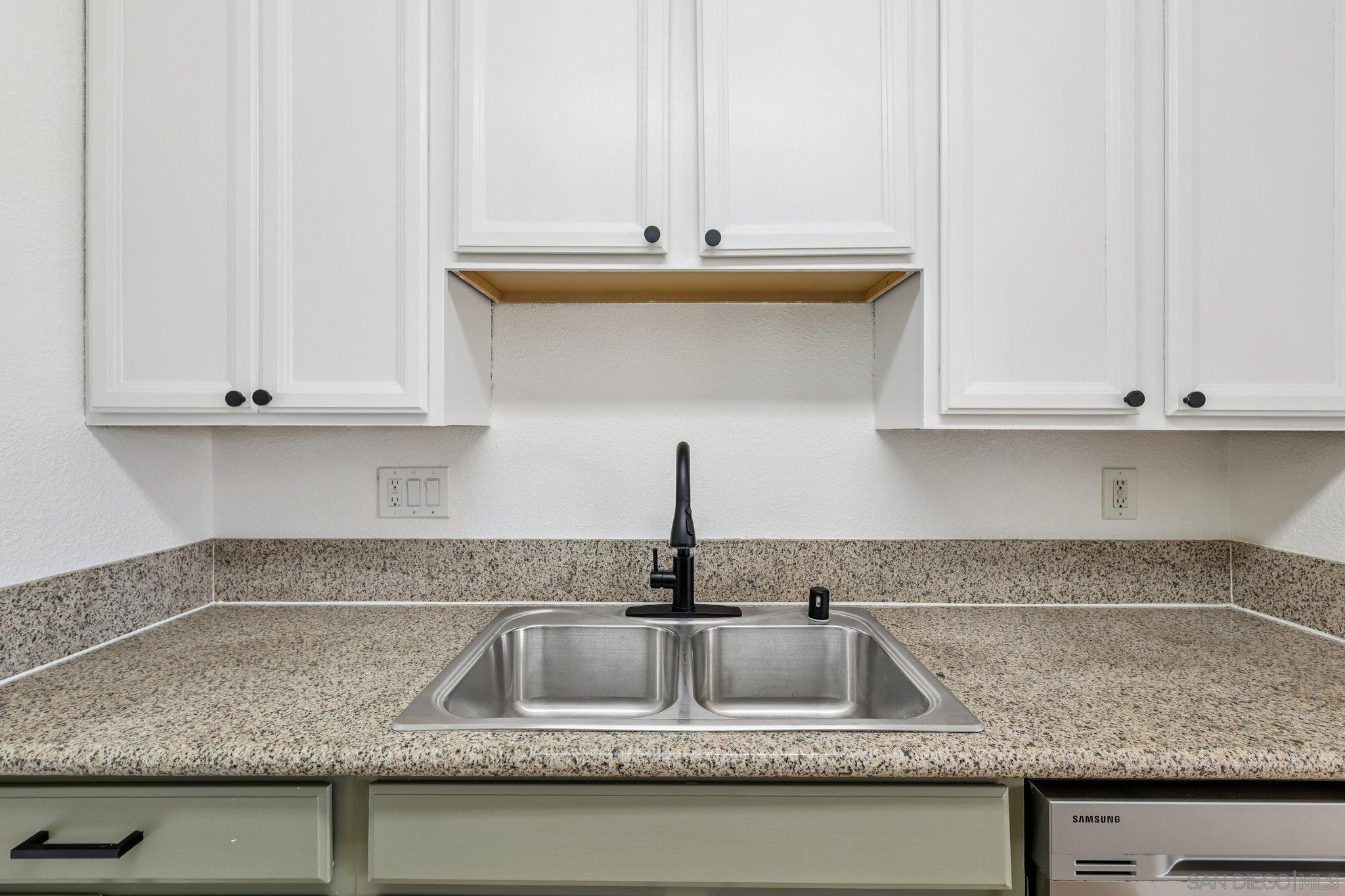 Detail Gallery Image 19 of 29 For 5310  Rex Ave  #3,  San Diego,  CA 92105 - 1 Beds | 1 Baths