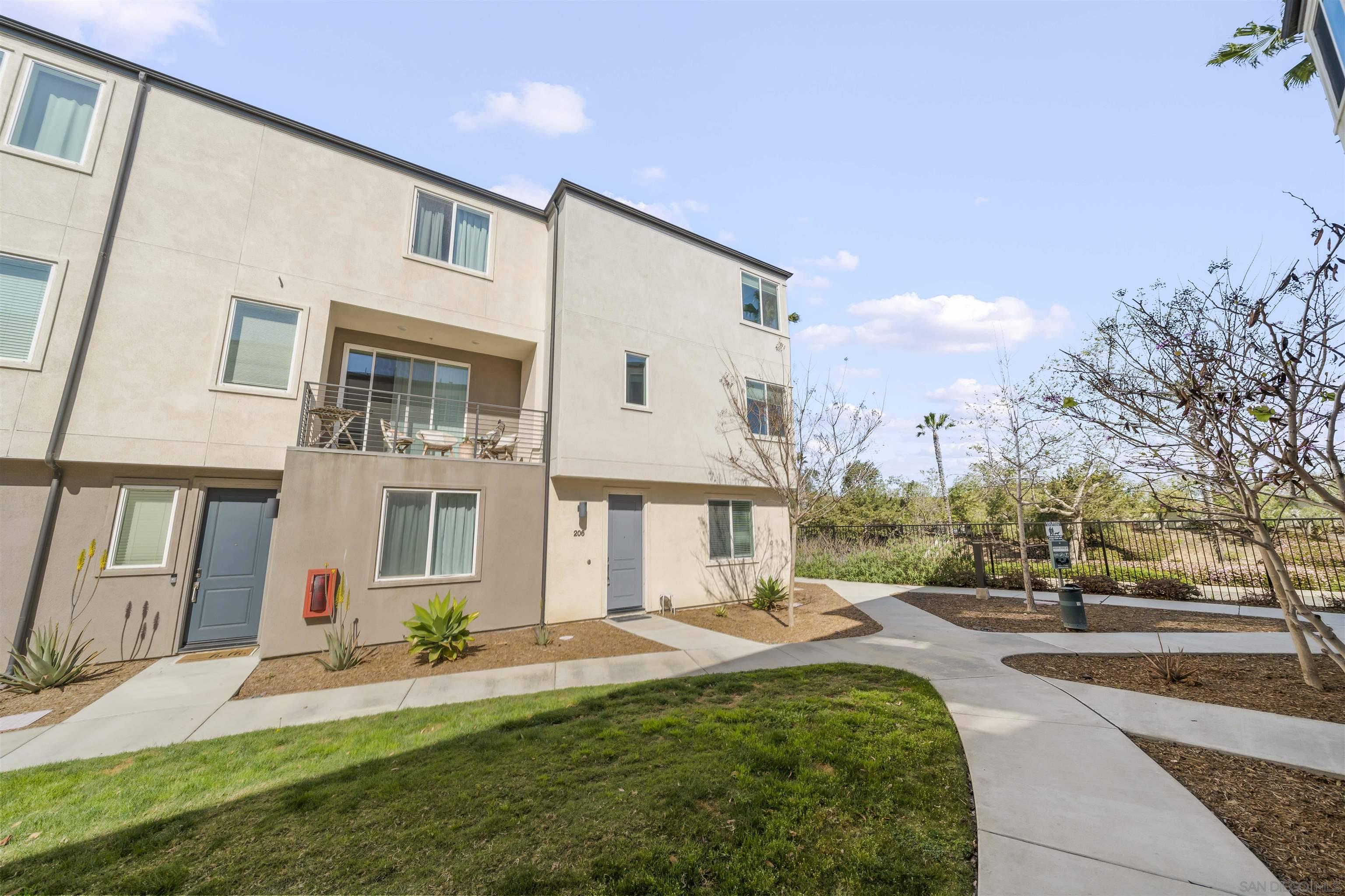Detail Gallery Image 2 of 43 For 5407  Sand Arch Lane  #206,  San Diego,  CA 92154 - 4 Beds | 3/1 Baths
