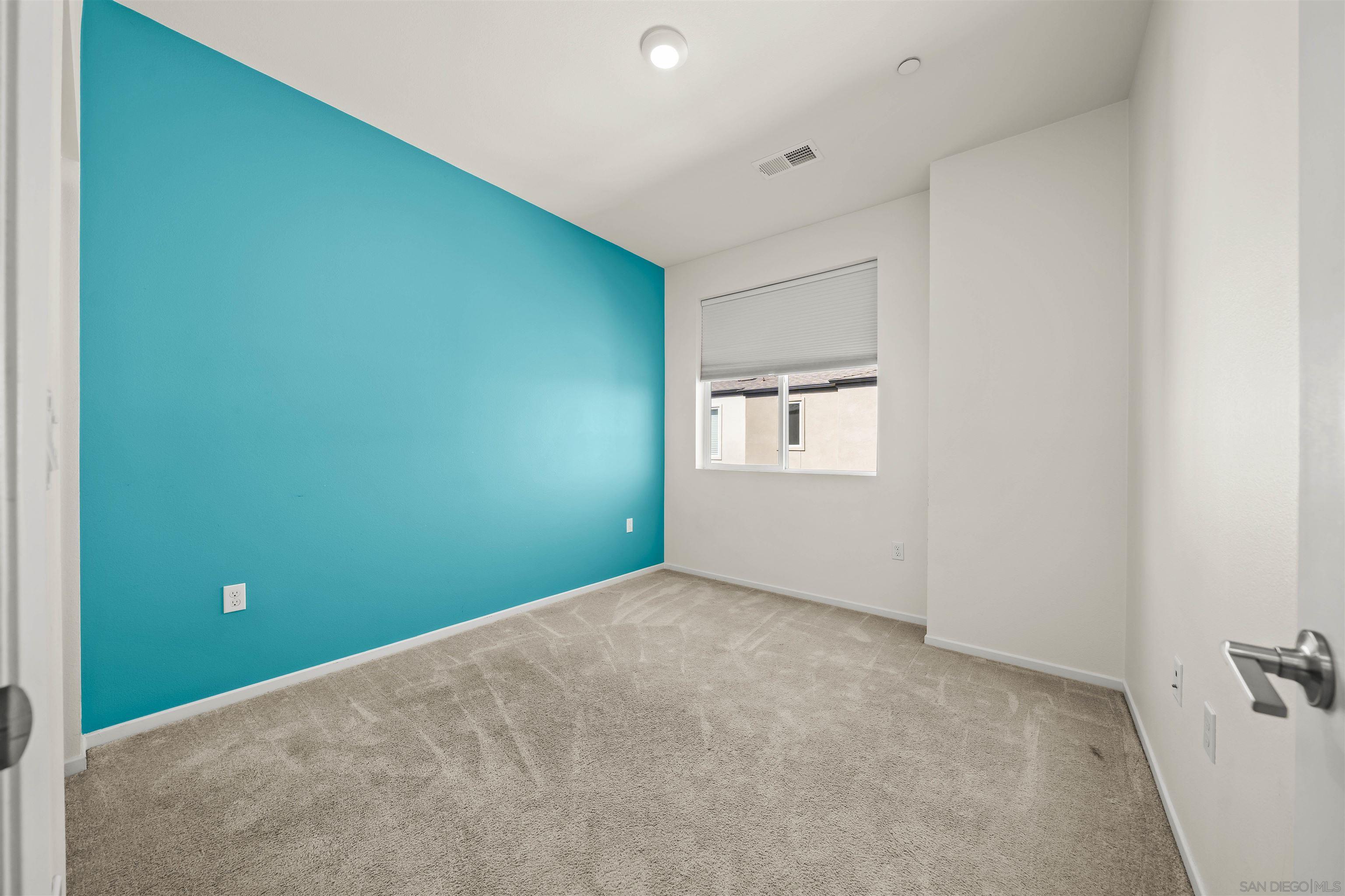 Detail Gallery Image 27 of 43 For 5407  Sand Arch Lane  #206,  San Diego,  CA 92154 - 4 Beds | 3/1 Baths