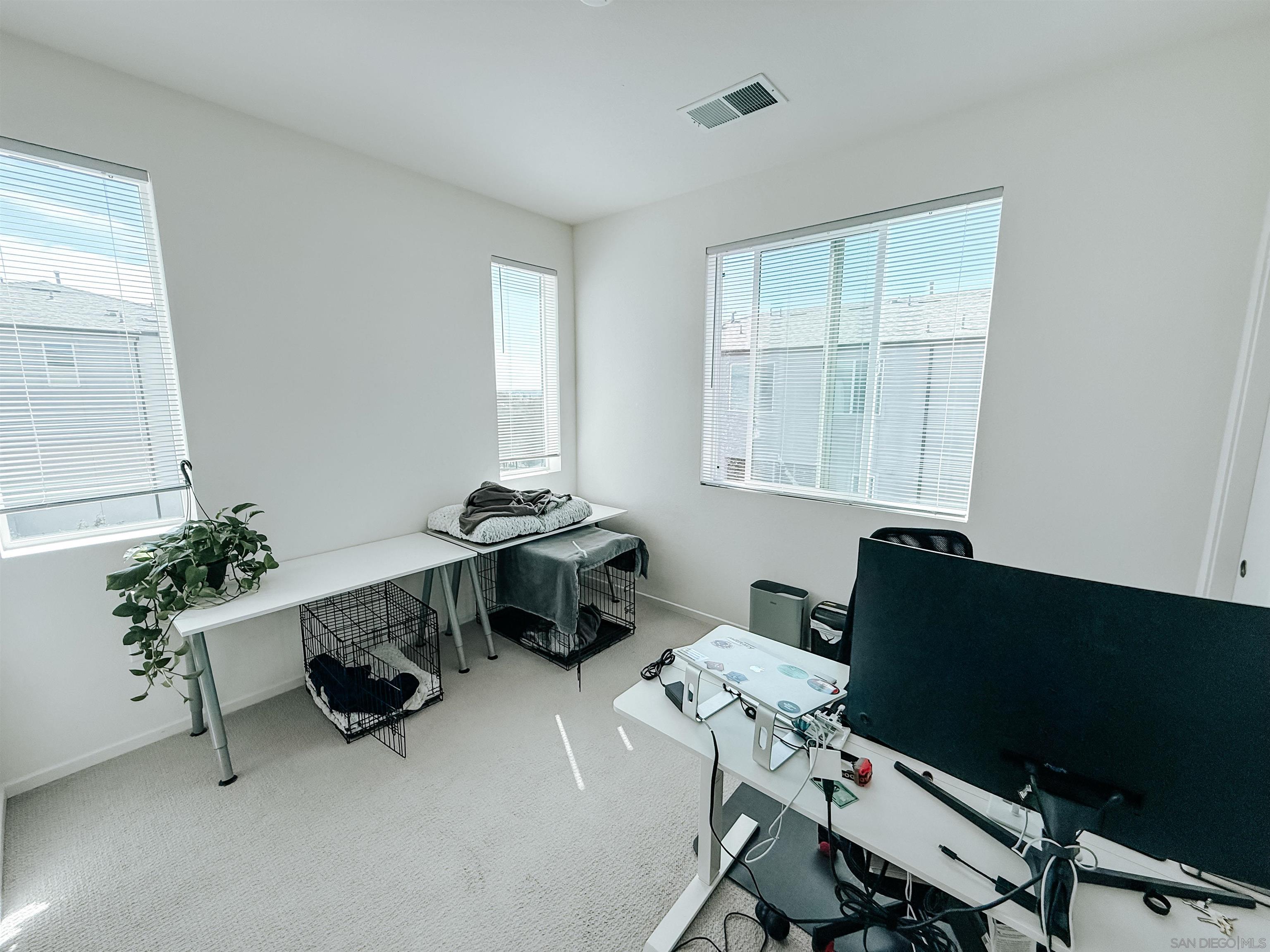 Detail Gallery Image 11 of 21 For Beachfront Cove St, San Diego,  CA 92154 - 2 Beds | 2/1 Baths