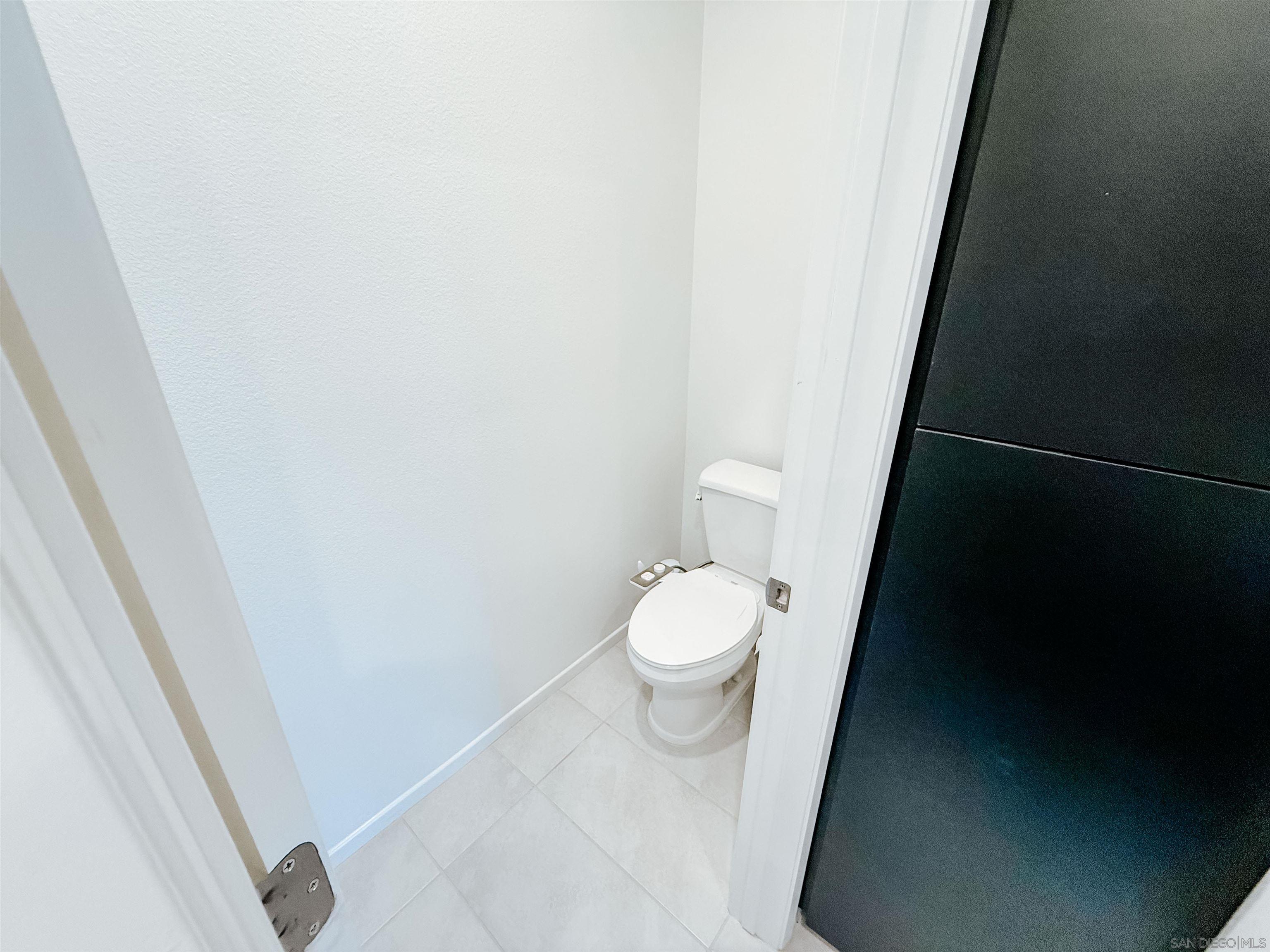 Detail Gallery Image 15 of 21 For Beachfront Cove St, San Diego,  CA 92154 - 2 Beds | 2/1 Baths