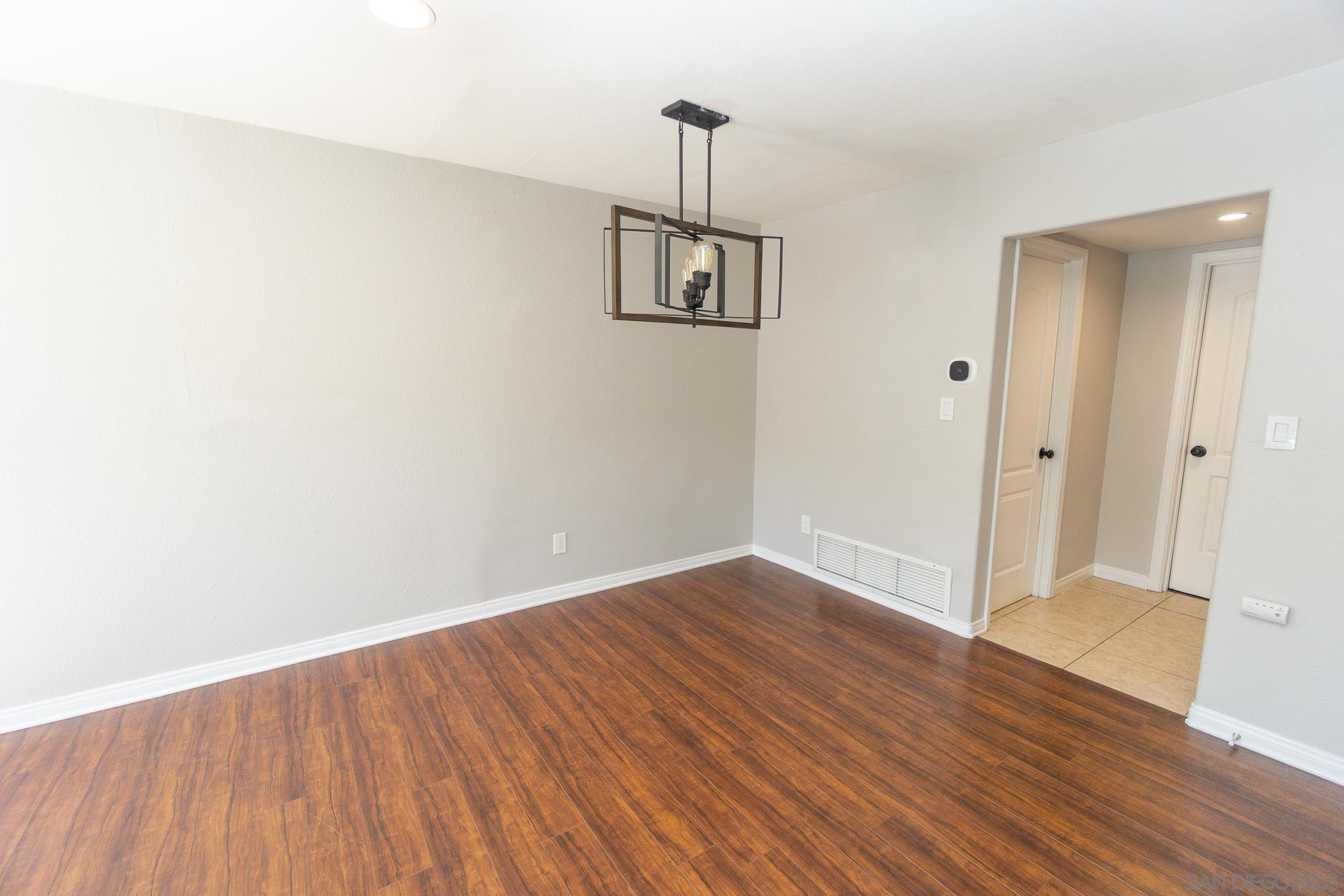 Detail Gallery Image 5 of 36 For 4219  Felton St.  #2,  San Diego,  CA 92104 - 3 Beds | 2/1 Baths