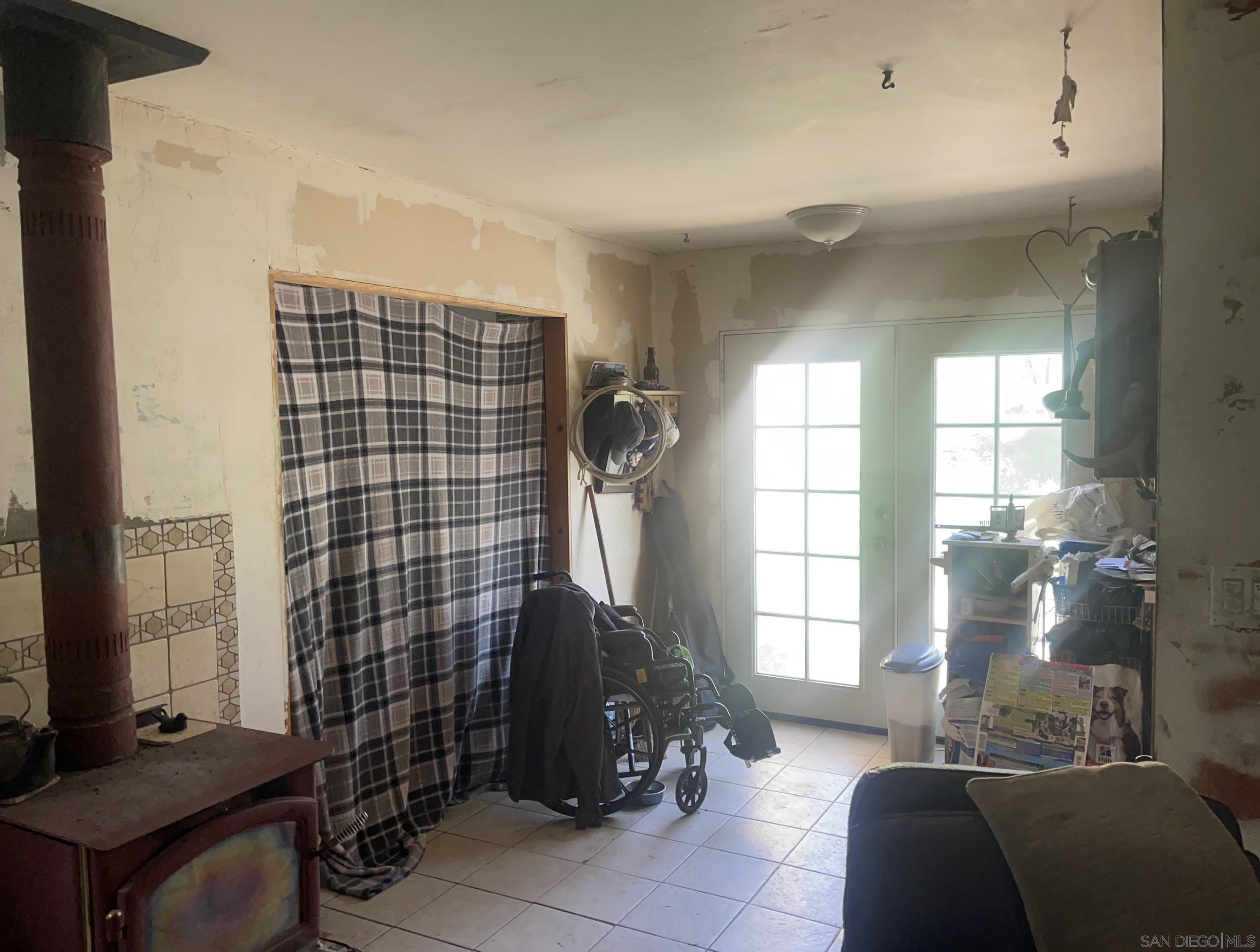 Detail Gallery Image 11 of 17 For 1951  Lake Morena, Campo,  CA 91906 - 2 Beds | 2 Baths