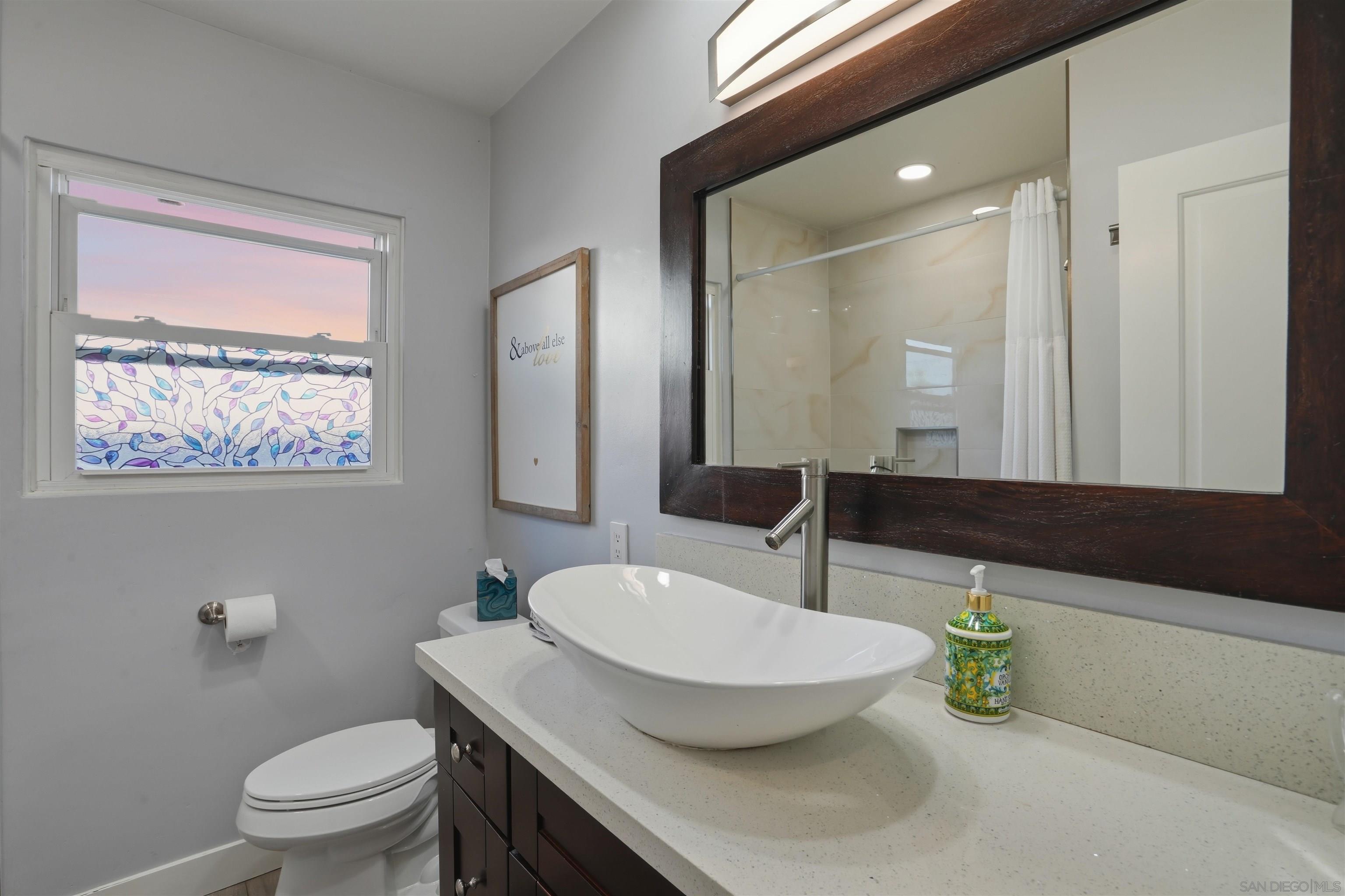 Detail Gallery Image 15 of 38 For 3820  Talbot St, San Diego,  CA 92106 - 4 Beds | 2 Baths