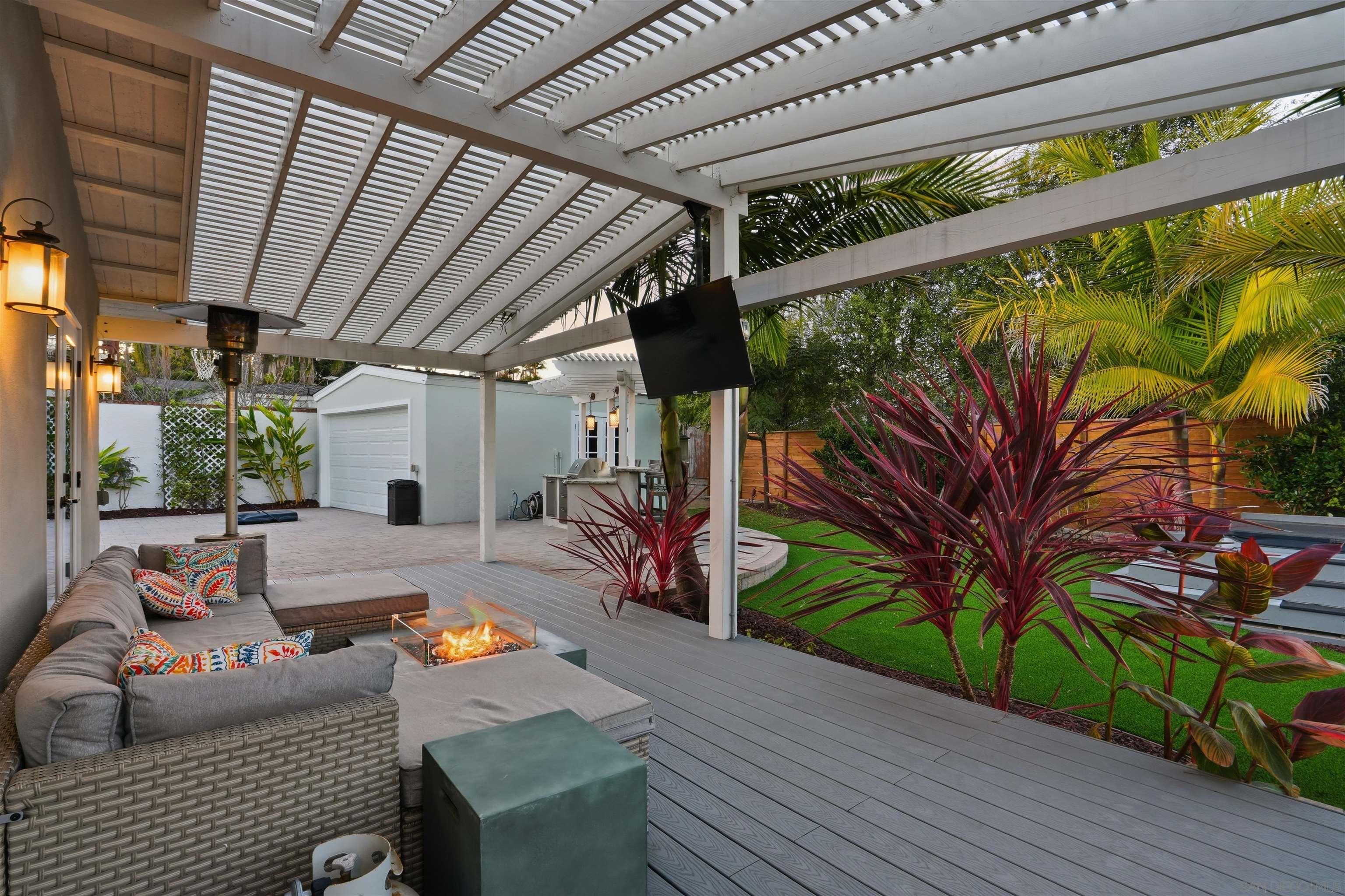 Detail Gallery Image 26 of 38 For 3820  Talbot St, San Diego,  CA 92106 - 4 Beds | 2 Baths