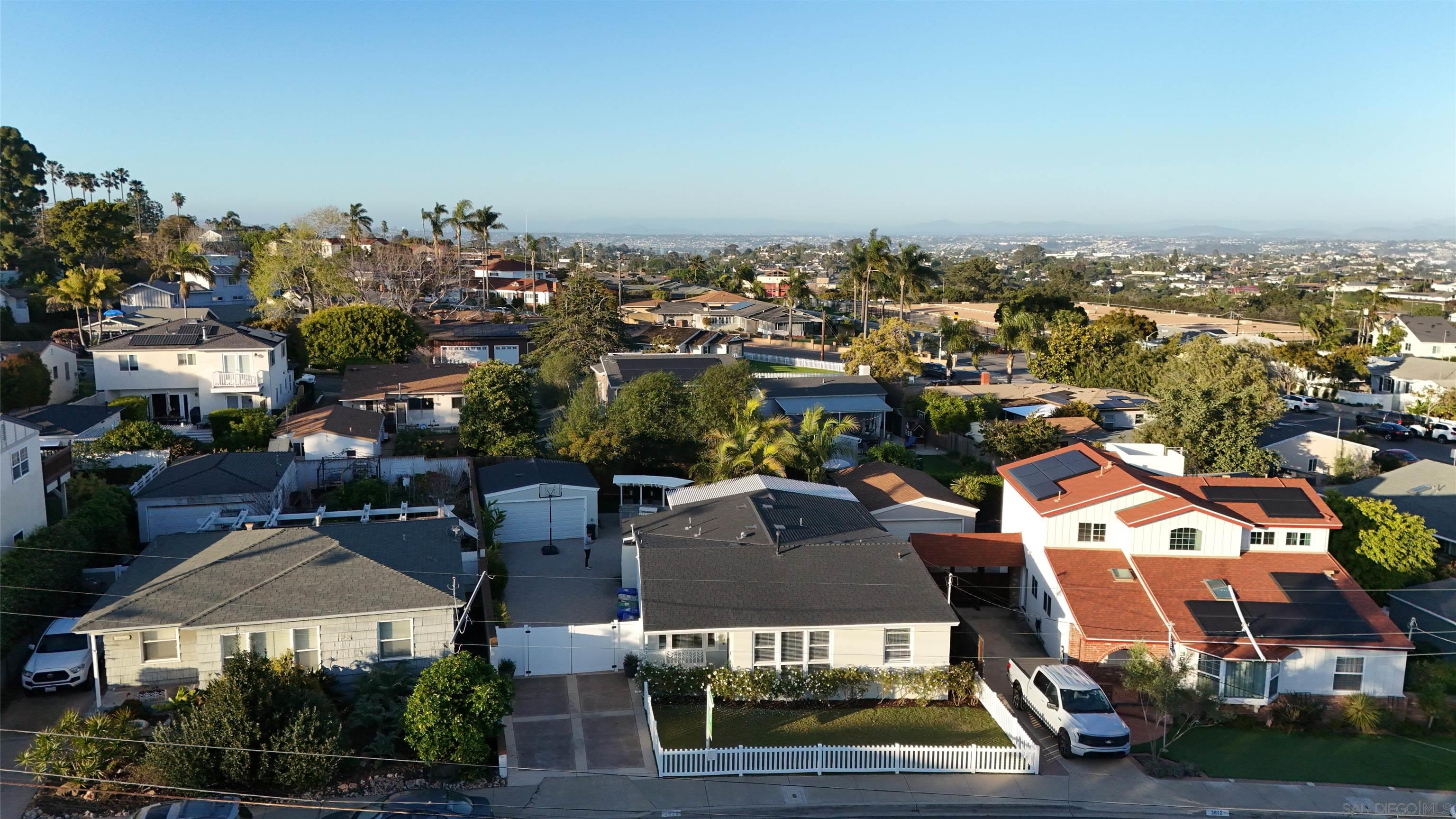 Detail Gallery Image 35 of 38 For 3820  Talbot St, San Diego,  CA 92106 - 4 Beds | 2 Baths