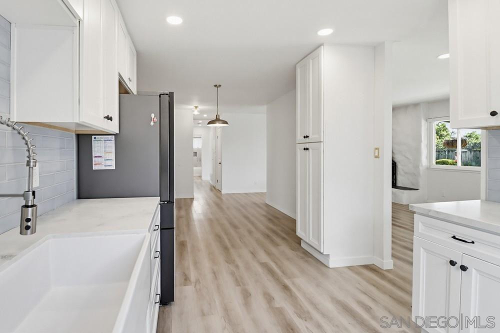 Detail Gallery Image 5 of 28 For 10425  Nate Way, Santee,  CA 92071 - 3 Beds | 2 Baths