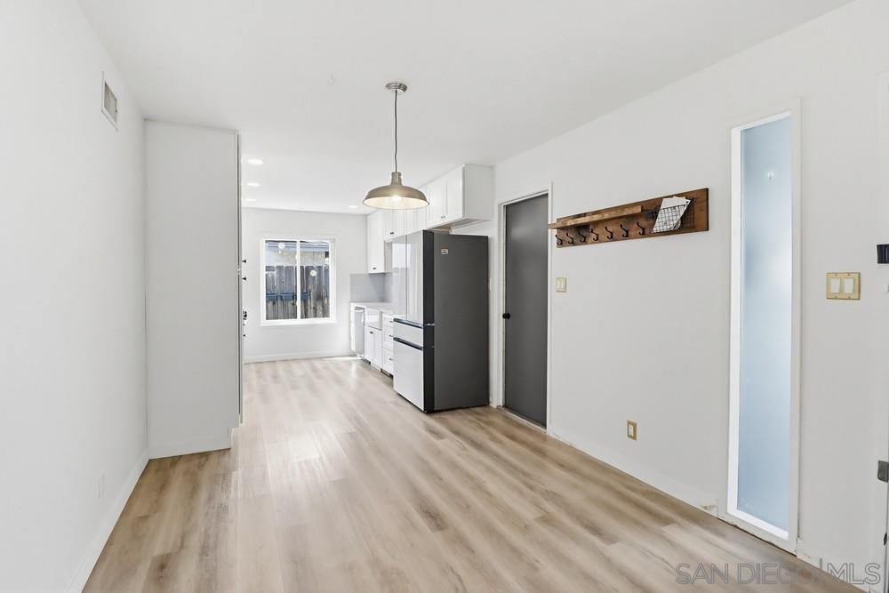 Detail Gallery Image 6 of 28 For 10425  Nate Way, Santee,  CA 92071 - 3 Beds | 2 Baths