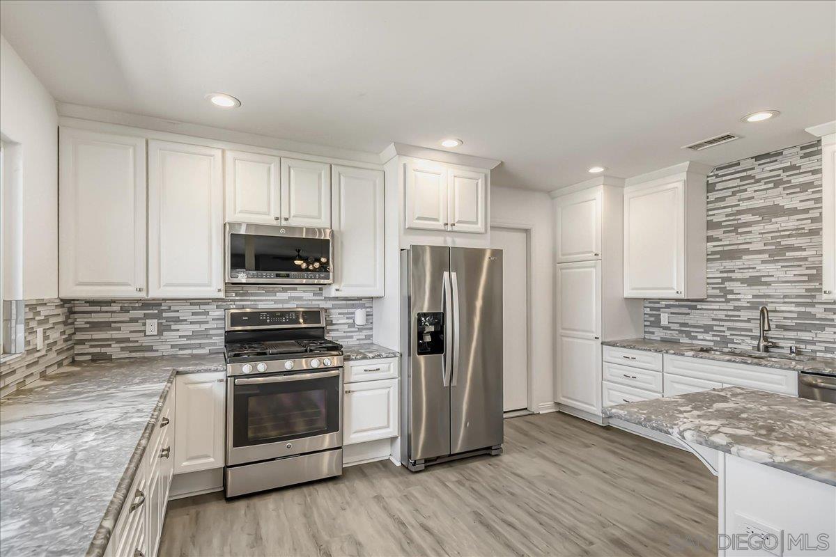 Detail Gallery Image 13 of 32 For 2679  Ferdinand Road, El Cajon,  CA 92020 - 3 Beds | 2 Baths