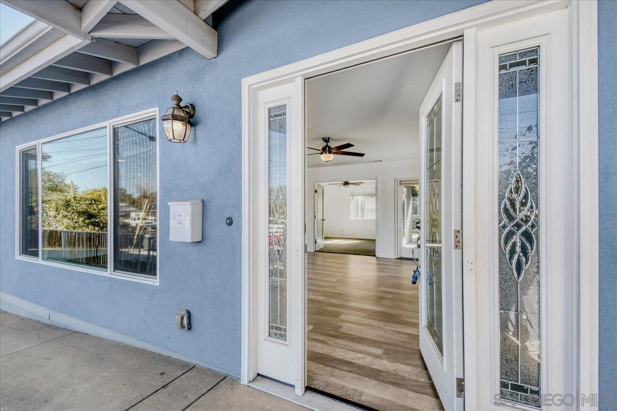 Detail Gallery Image 5 of 29 For 2679  Ferdinand Road, El Cajon,  CA 92020 - 3 Beds | 2 Baths