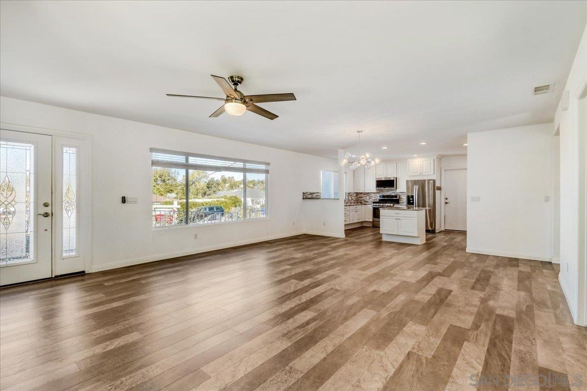 Detail Gallery Image 7 of 29 For 2679  Ferdinand Road, El Cajon,  CA 92020 - 3 Beds | 2 Baths