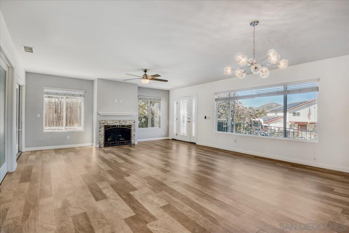 Detail Gallery Image 8 of 29 For 2679  Ferdinand Road, El Cajon,  CA 92020 - 3 Beds | 2 Baths