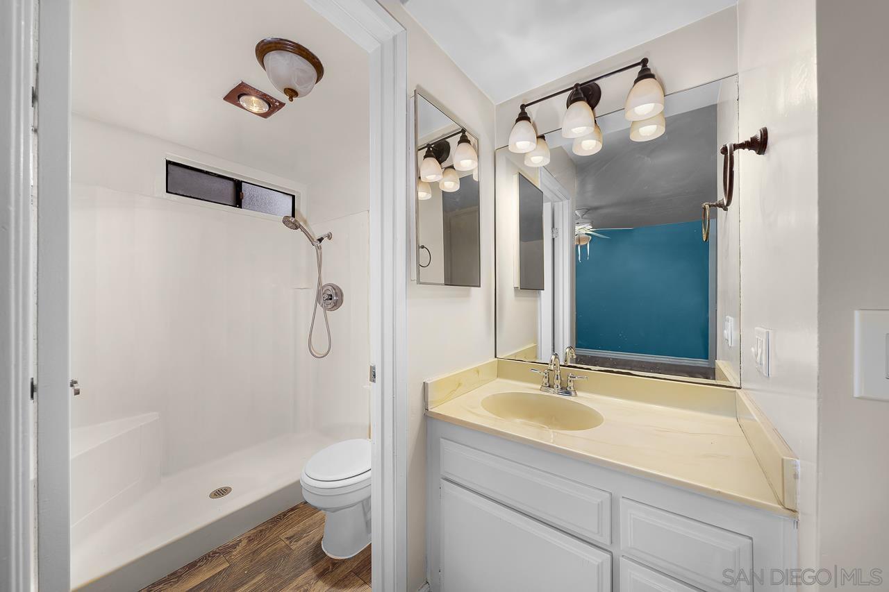 Detail Gallery Image 12 of 22 For 1257 E Grand Ave  #D,  Escondido,  CA 92027 - 2 Beds | 2 Baths