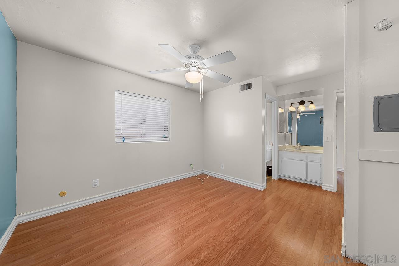 Detail Gallery Image 10 of 22 For 1257 E Grand Ave  #D,  Escondido,  CA 92027 - 2 Beds | 2 Baths