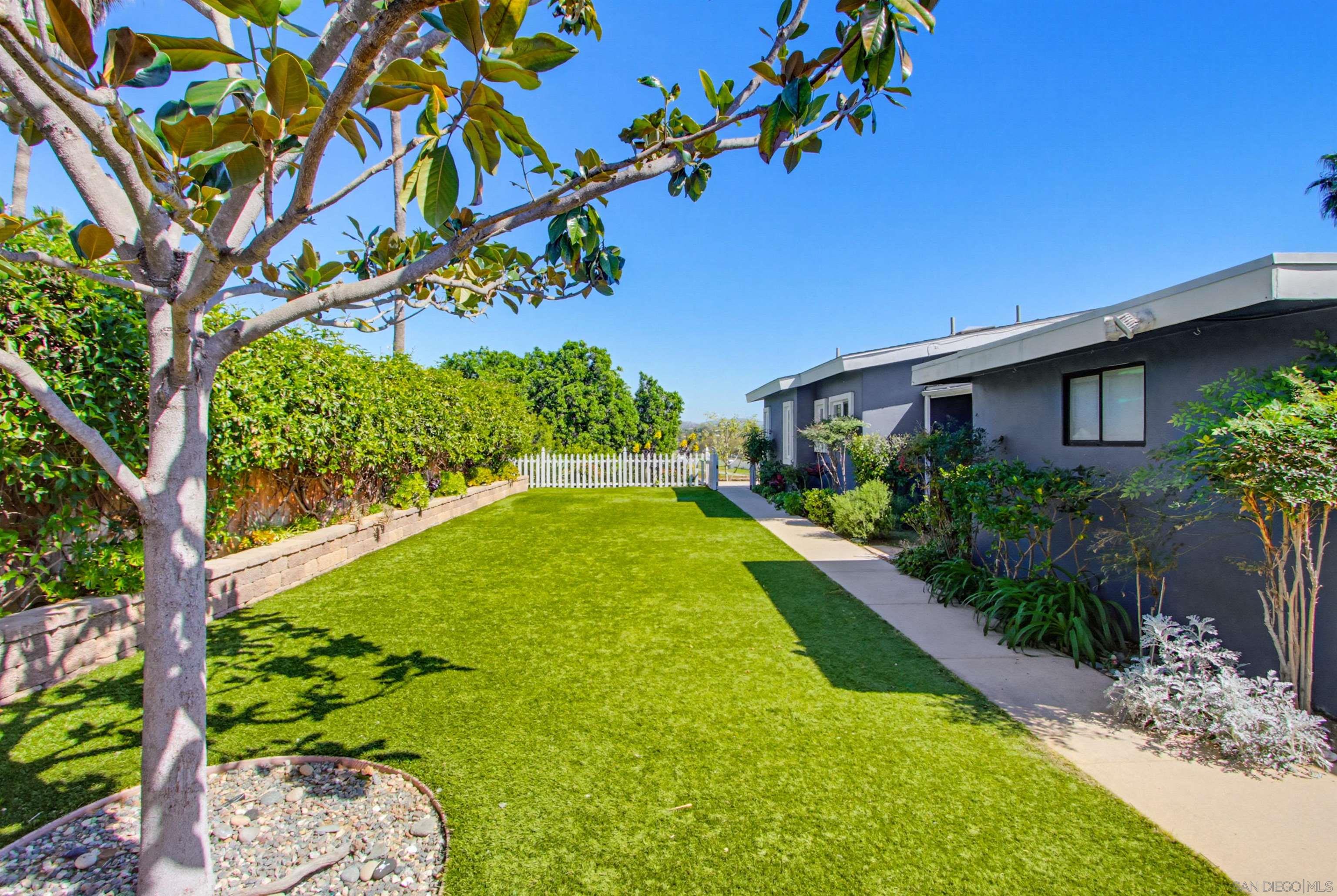 Detail Gallery Image 36 of 42 For 810  Anns Way, Vista,  CA 92083 - 4 Beds | 3 Baths