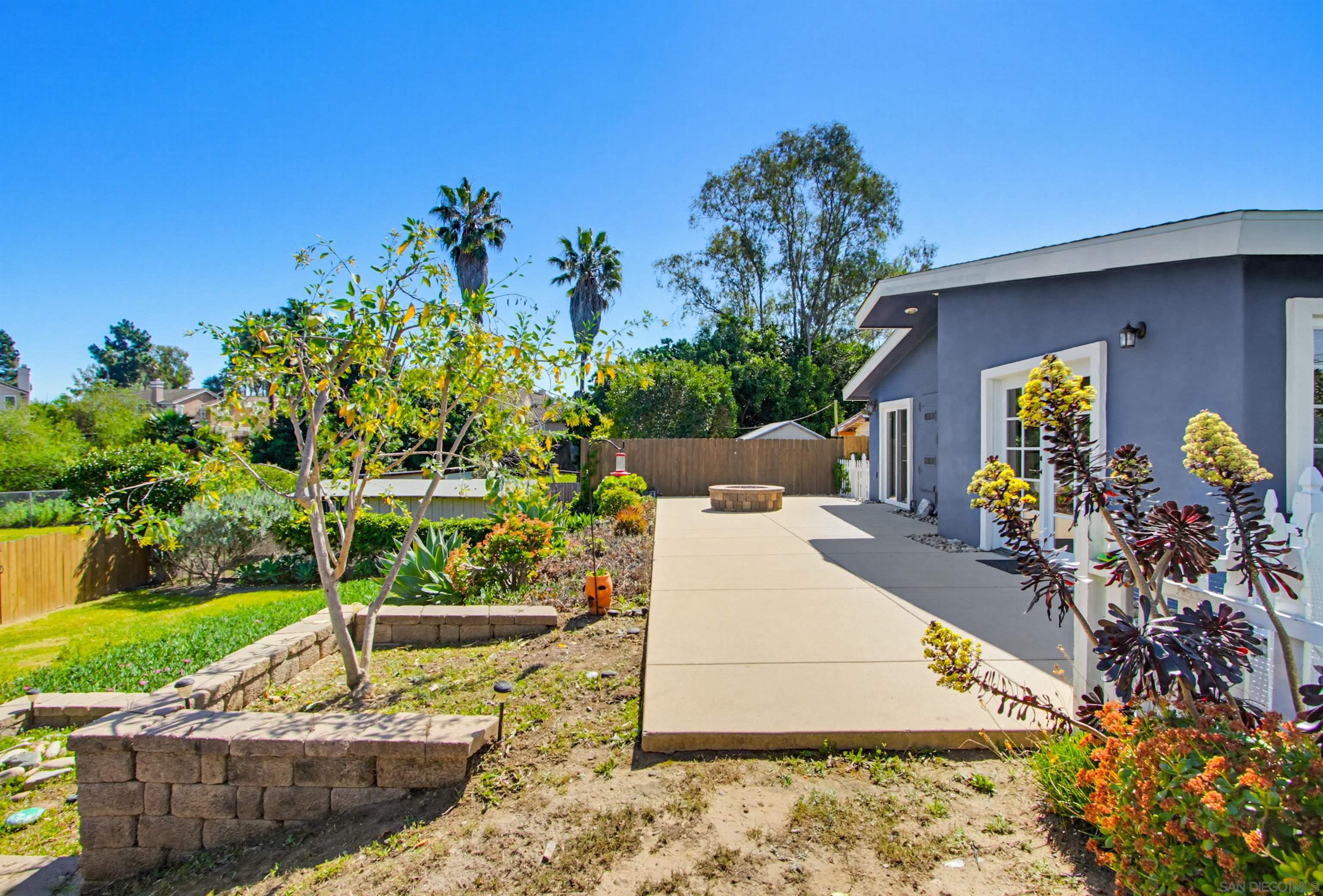 Detail Gallery Image 40 of 42 For 810  Anns Way, Vista,  CA 92083 - 4 Beds | 3 Baths