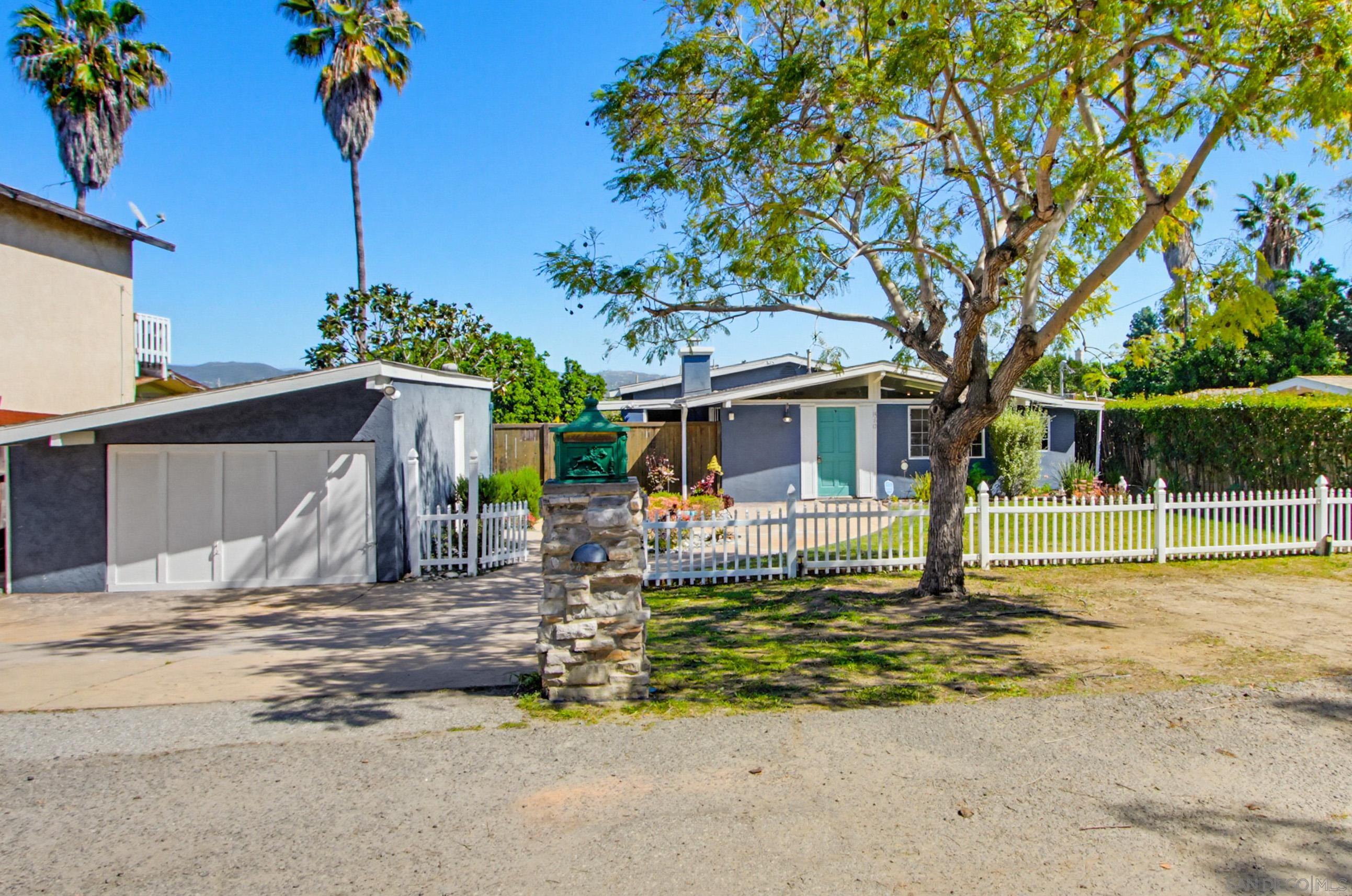 Detail Gallery Image 41 of 42 For 810  Anns Way, Vista,  CA 92083 - 4 Beds | 3 Baths