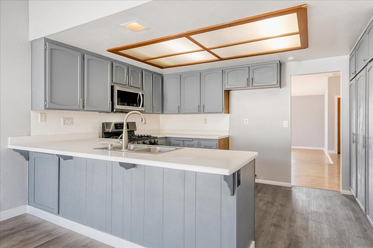 Detail Gallery Image 13 of 32 For 7486  Rock Canyon Drive, San Diego,  CA 92126 - 4 Beds | 2 Baths