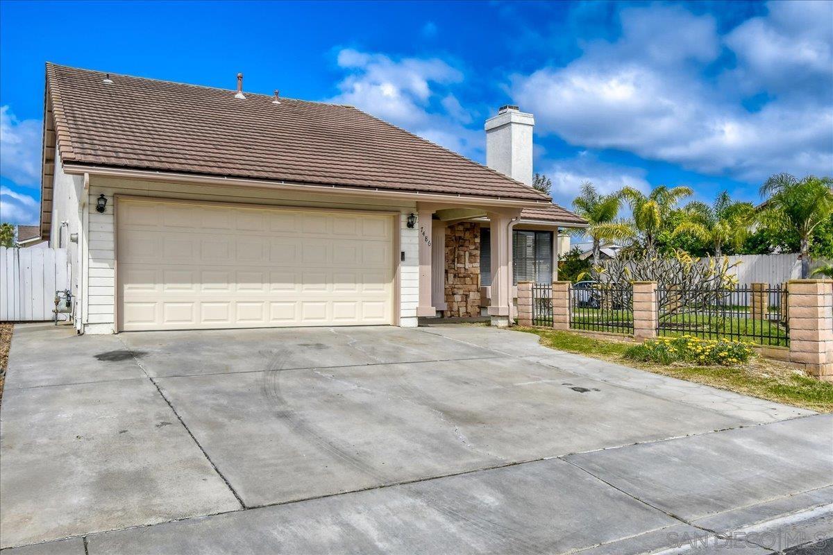 Detail Gallery Image 3 of 32 For 7486  Rock Canyon Drive, San Diego,  CA 92126 - 4 Beds | 2 Baths