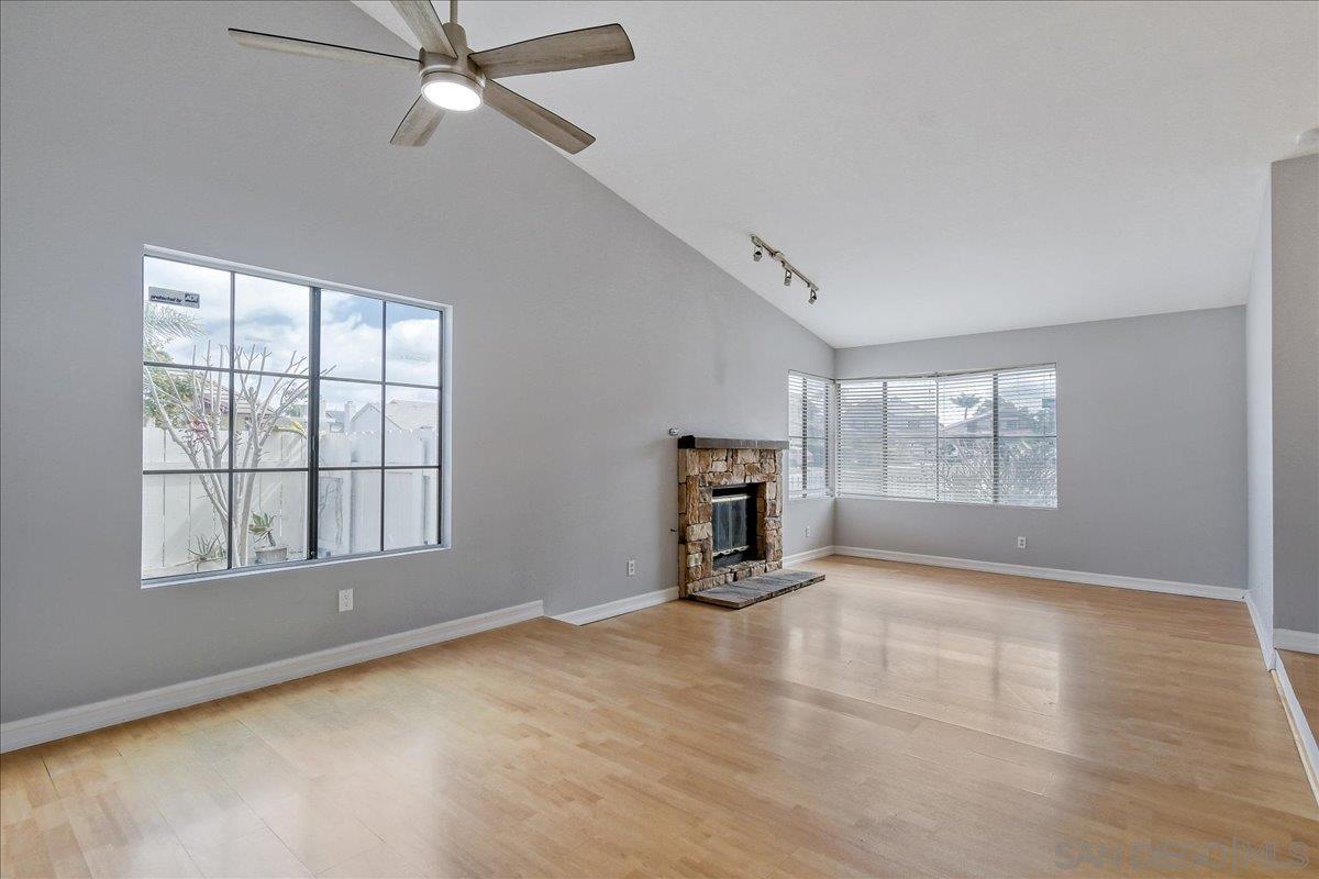 Detail Gallery Image 7 of 32 For 7486  Rock Canyon Drive, San Diego,  CA 92126 - 4 Beds | 2 Baths