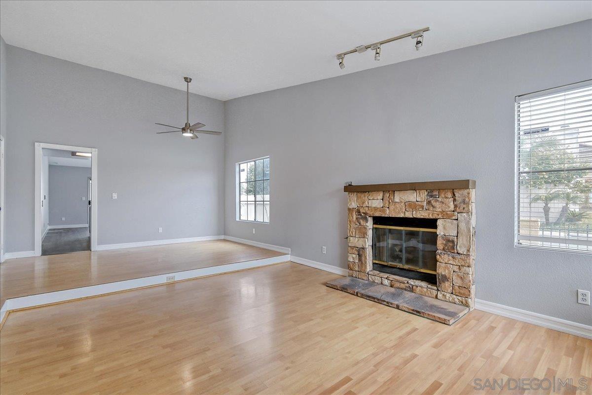 Detail Gallery Image 9 of 32 For 7486  Rock Canyon Drive, San Diego,  CA 92126 - 4 Beds | 2 Baths