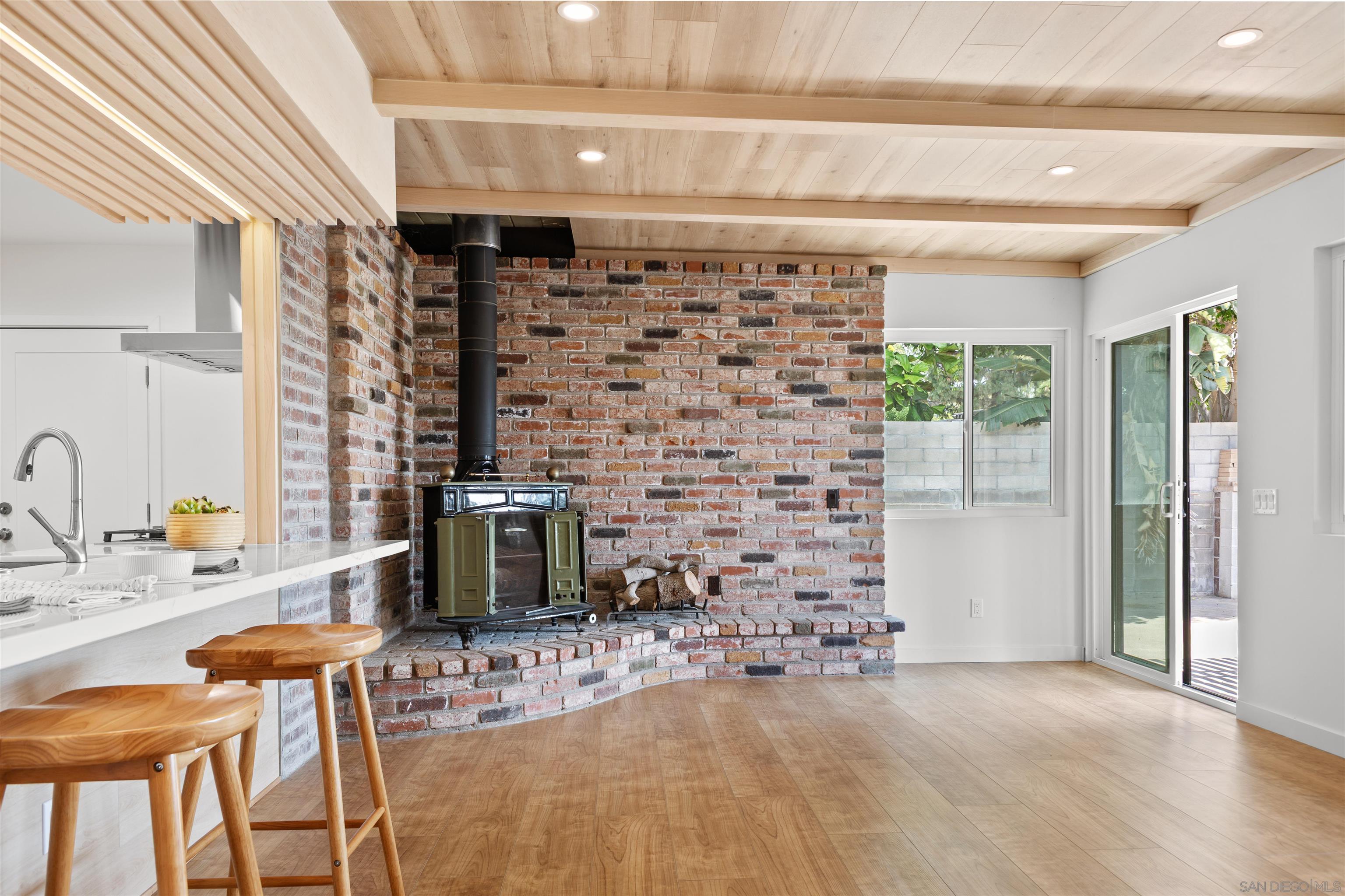 Detail Gallery Image 12 of 43 For 3115  Geronimo, San Diego,  CA 92117 - 4 Beds | 2 Baths