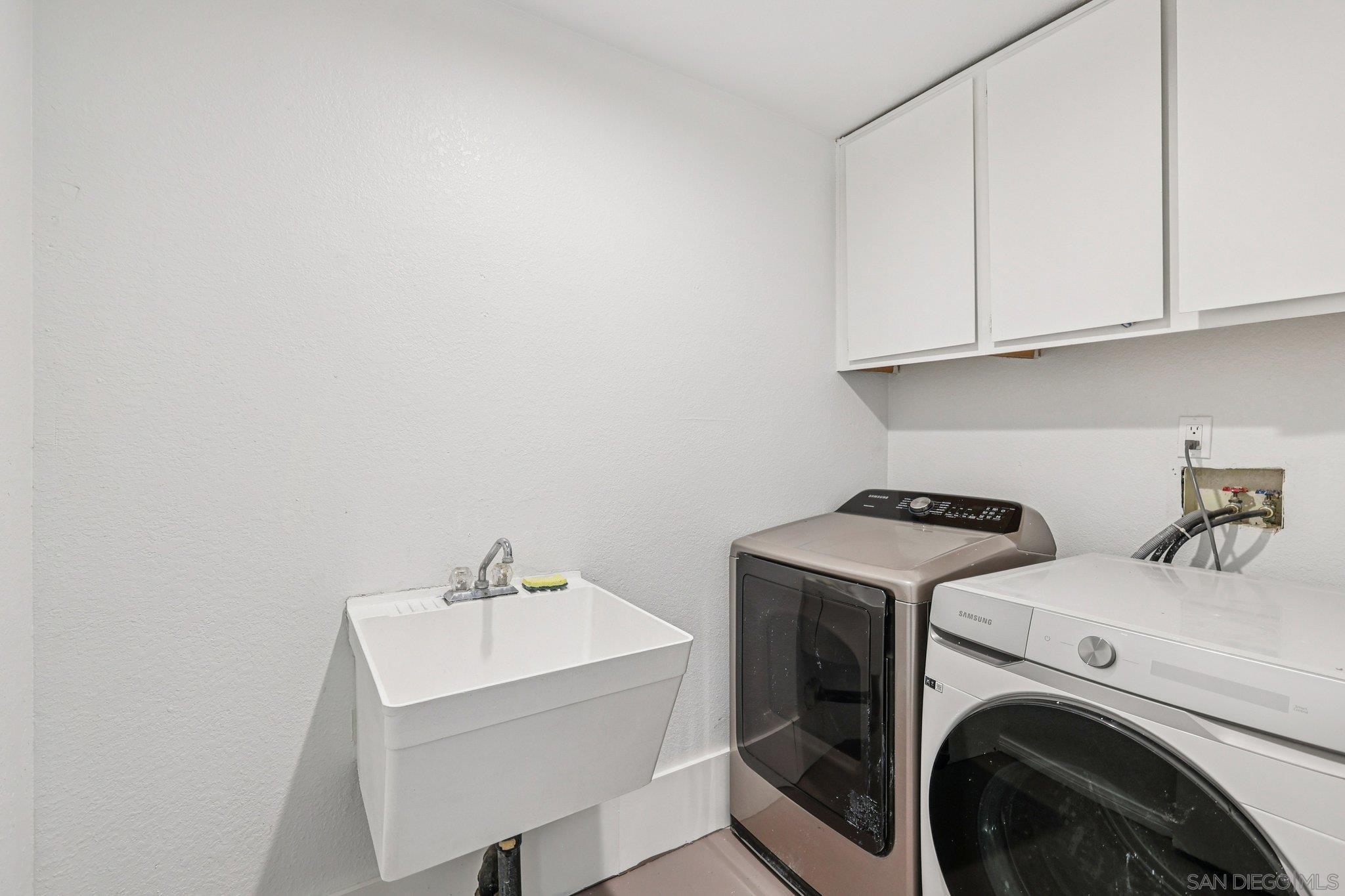 Detail Gallery Image 21 of 47 For 3828  Settineri Ln, Spring Valley,  CA 91977 - 3 Beds | 2/1 Baths