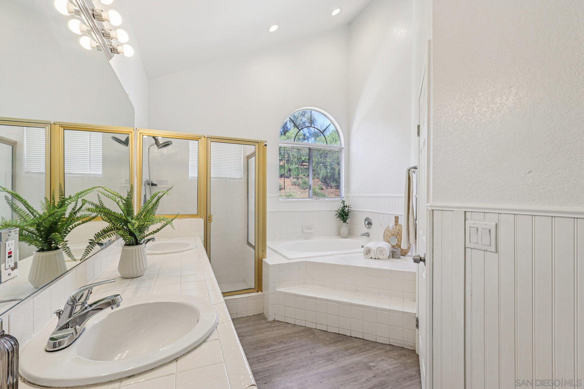 Detail Gallery Image 32 of 47 For 3828  Settineri Ln, Spring Valley,  CA 91977 - 3 Beds | 2/1 Baths