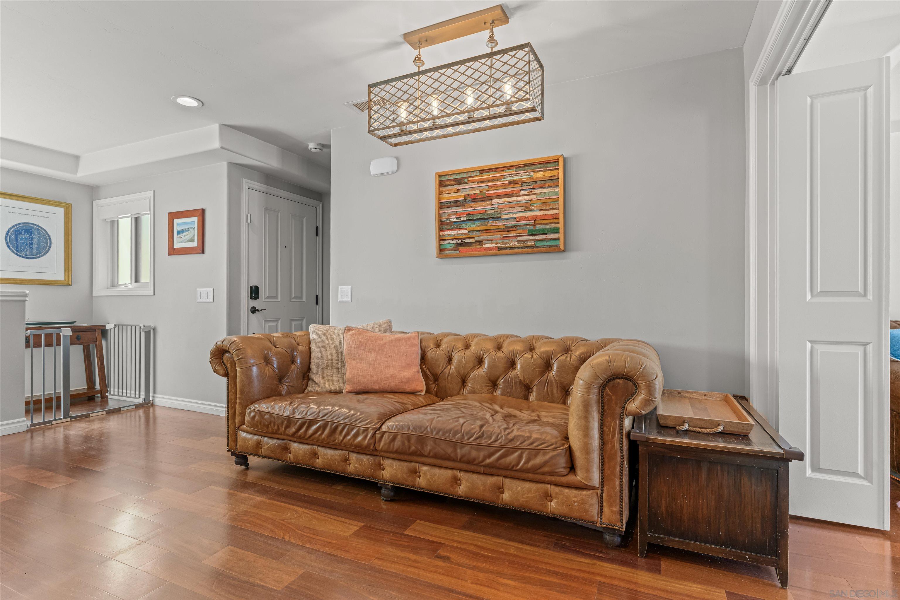 Detail Gallery Image 13 of 54 For 4083  Lamont Street, San Diego,  CA 92109 - 3 Beds | 3 Baths