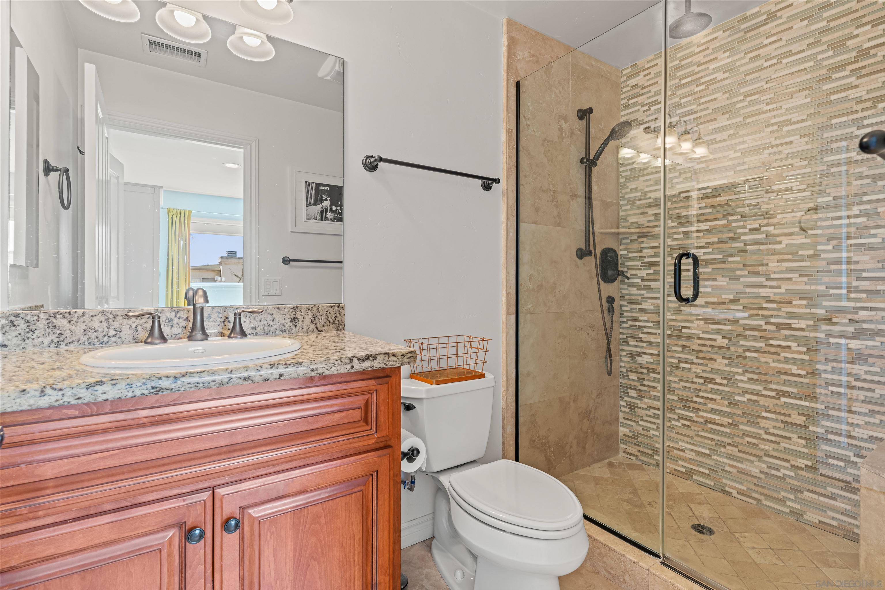 Detail Gallery Image 25 of 54 For 4083  Lamont Street, San Diego,  CA 92109 - 3 Beds | 3 Baths