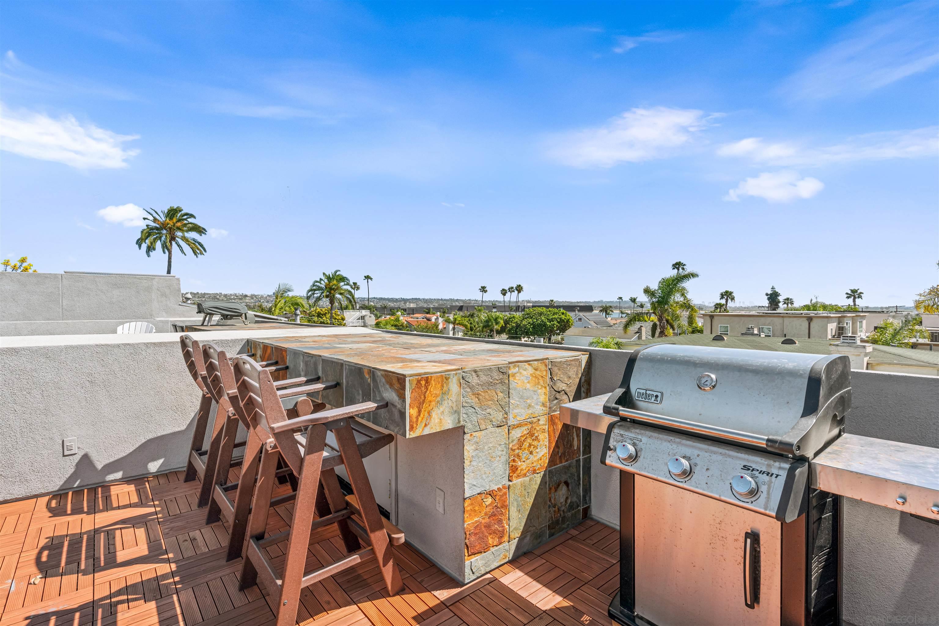 Detail Gallery Image 30 of 54 For 4083  Lamont Street, San Diego,  CA 92109 - 3 Beds | 3 Baths