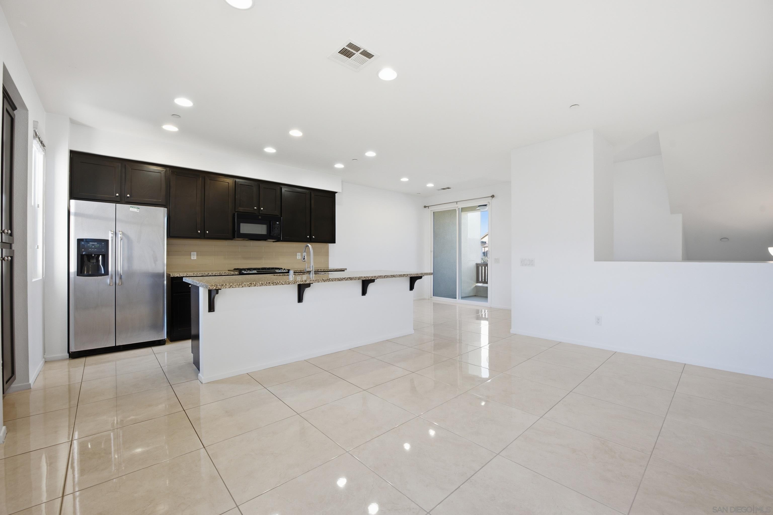 Front Image Thumbnail for SD260005906