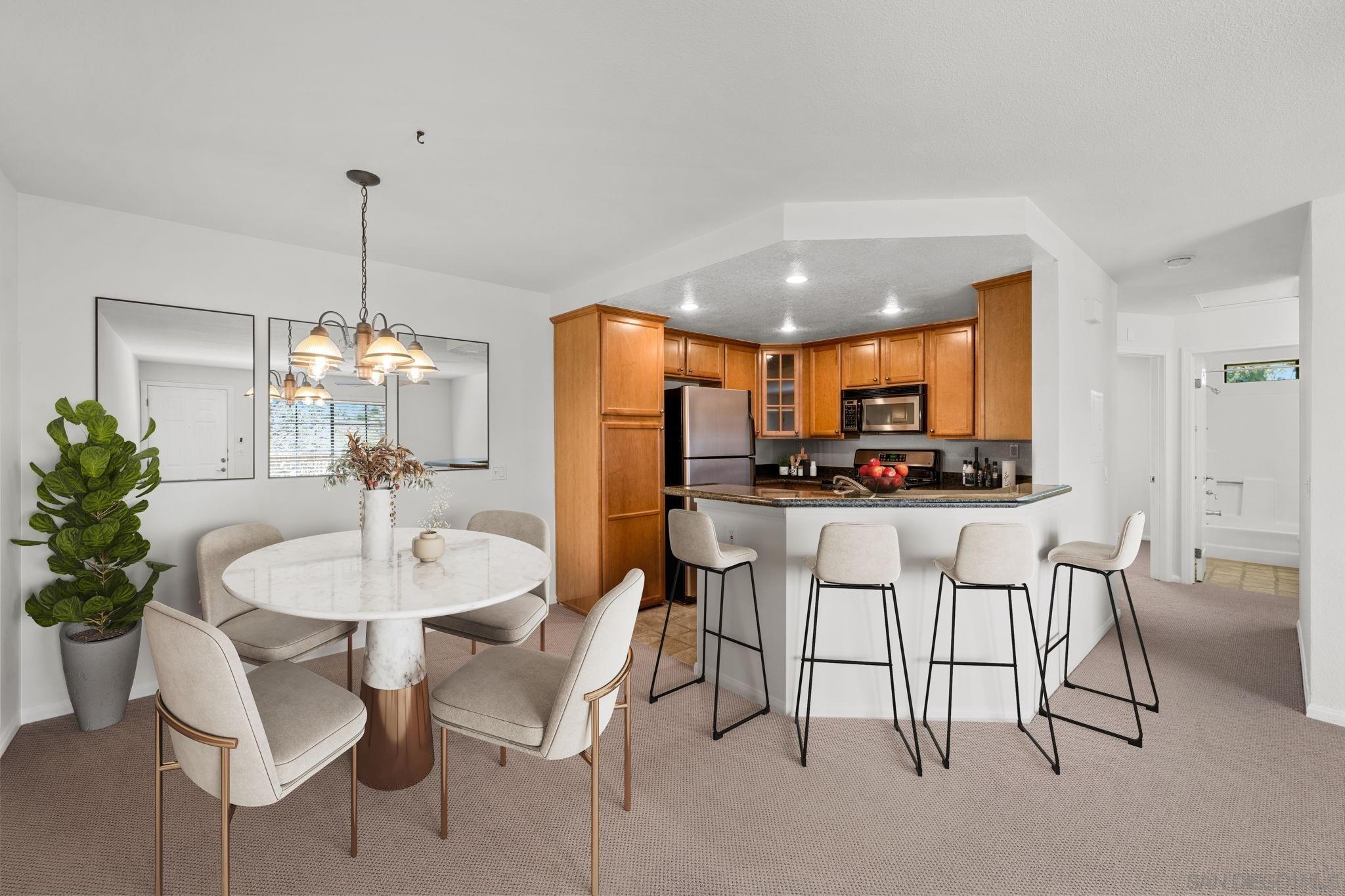 Detail Gallery Image 3 of 12 For 12560  Carmel Creek Rd  54, San Diego,  CA 92130 - 2 Beds | 2 Baths