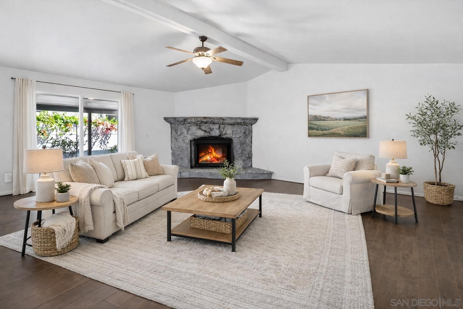 Detail Gallery Image 14 of 48 For 611  via Santa Paulo, Vista,  CA 92081 - 3 Beds | 2 Baths