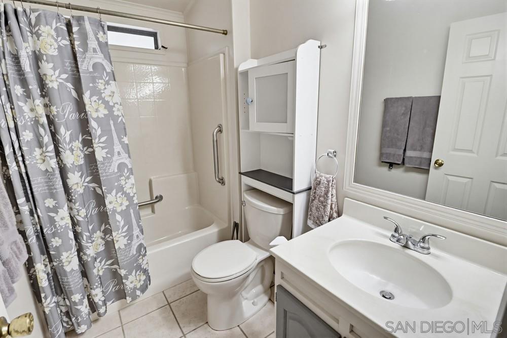 Detail Gallery Image 32 of 48 For 611  via Santa Paulo, Vista,  CA 92081 - 3 Beds | 2 Baths