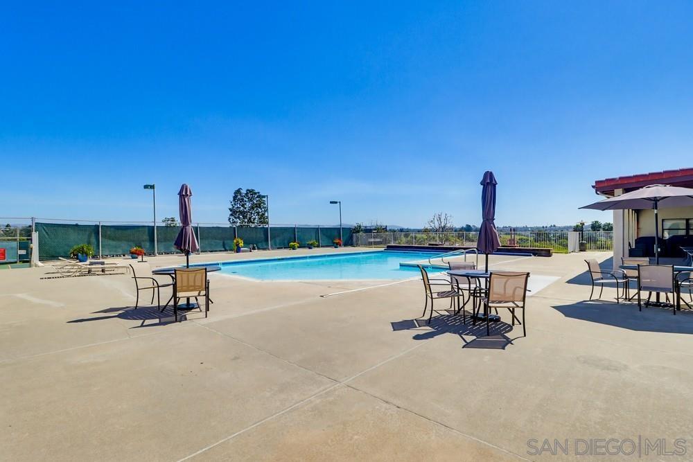 Detail Gallery Image 47 of 48 For 611  via Santa Paulo, Vista,  CA 92081 - 3 Beds | 2 Baths