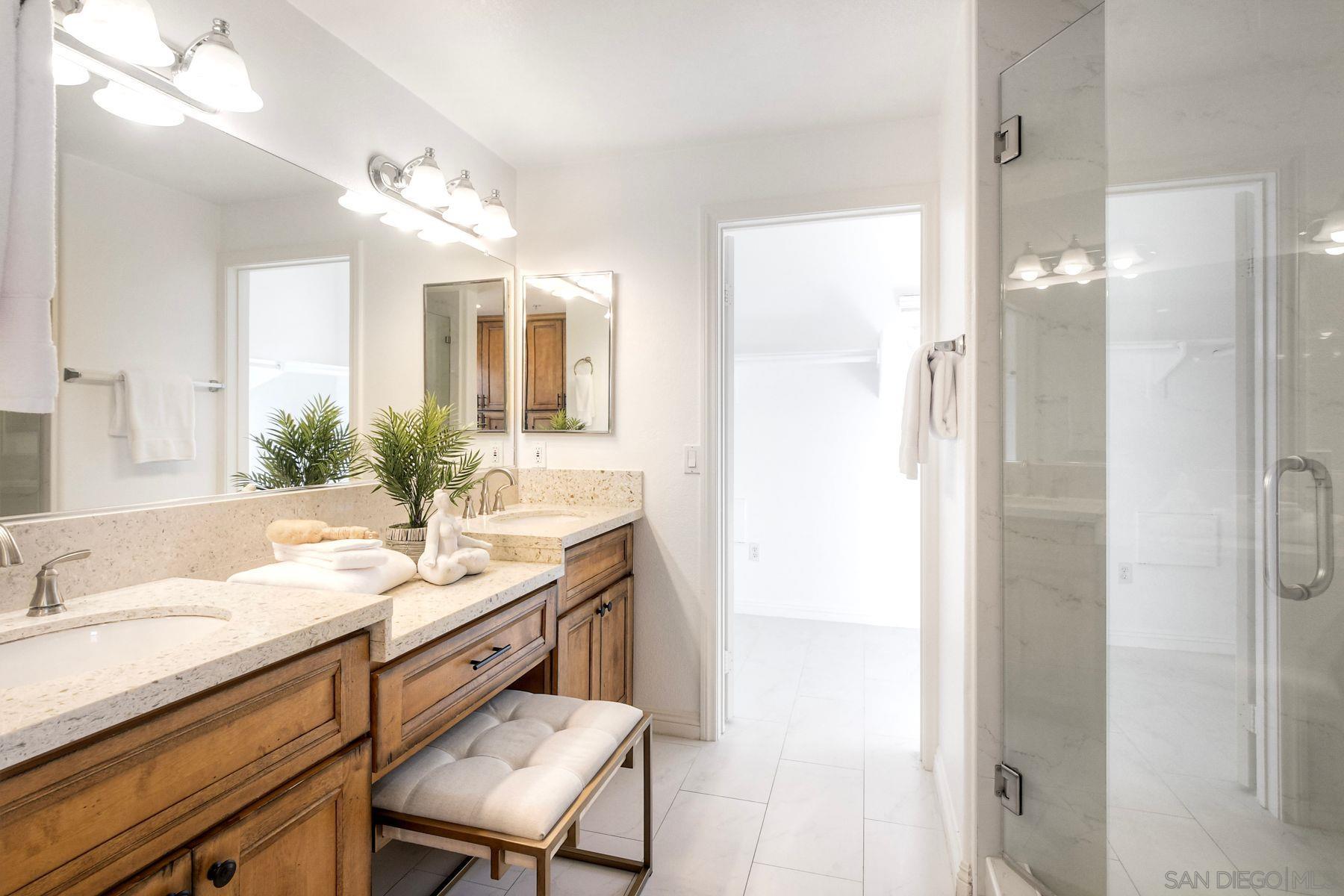 Detail Gallery Image 13 of 26 For 13009  Evening Creek Dr S  #10,  San Diego,  CA 92128 - 2 Beds | 2/1 Baths