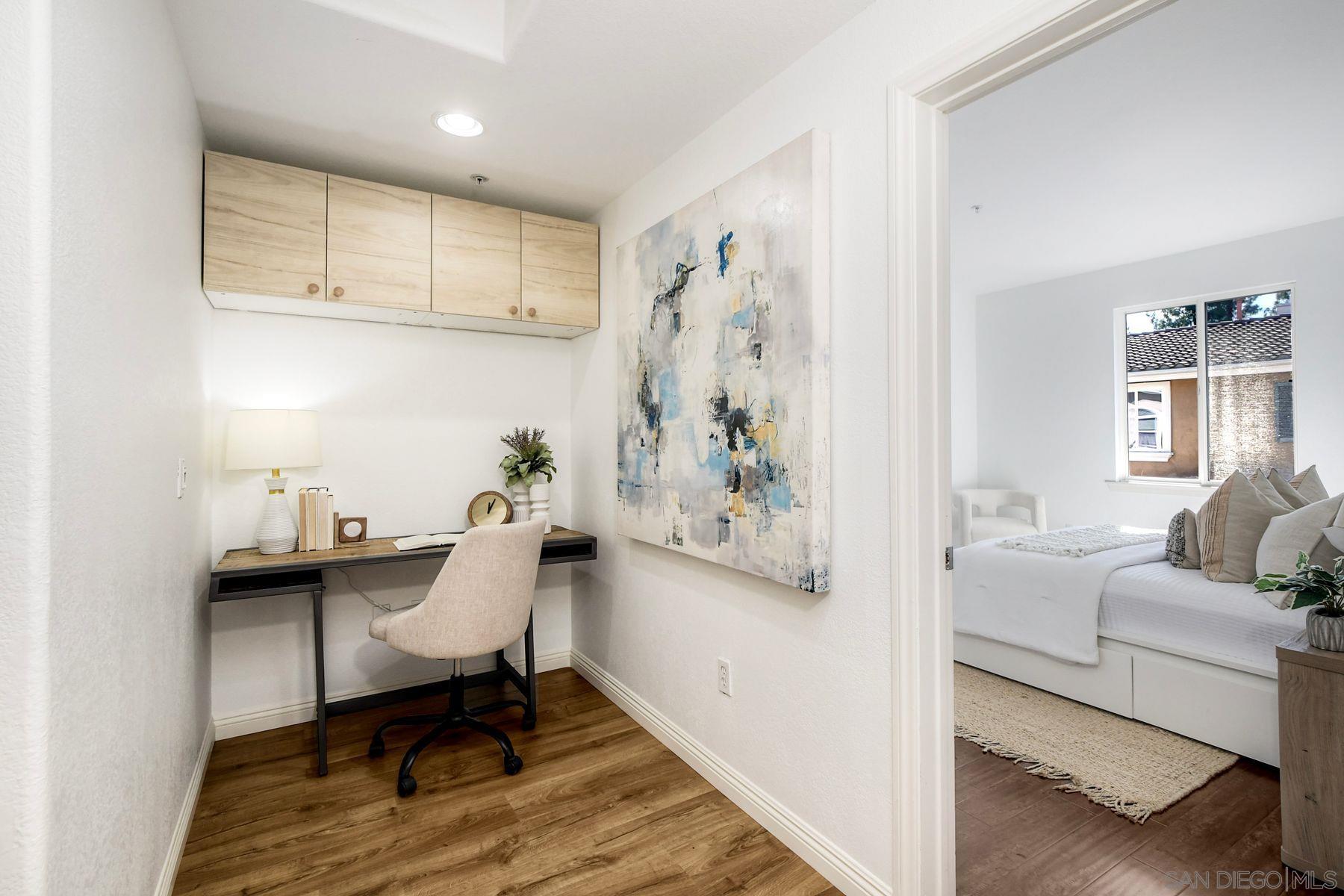 Detail Gallery Image 6 of 26 For 13009  Evening Creek Dr S  #10,  San Diego,  CA 92128 - 2 Beds | 2/1 Baths