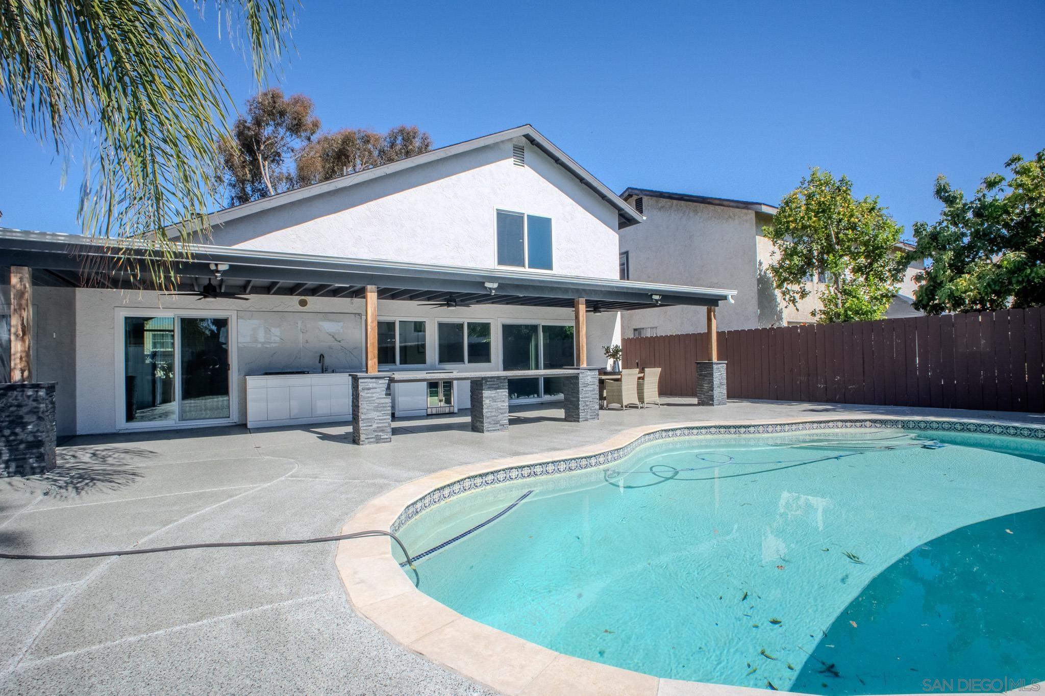 Detail Gallery Image 22 of 28 For 4826  Cannington Dr, San Diego,  CA 92117 - 3 Beds | 2/1 Baths