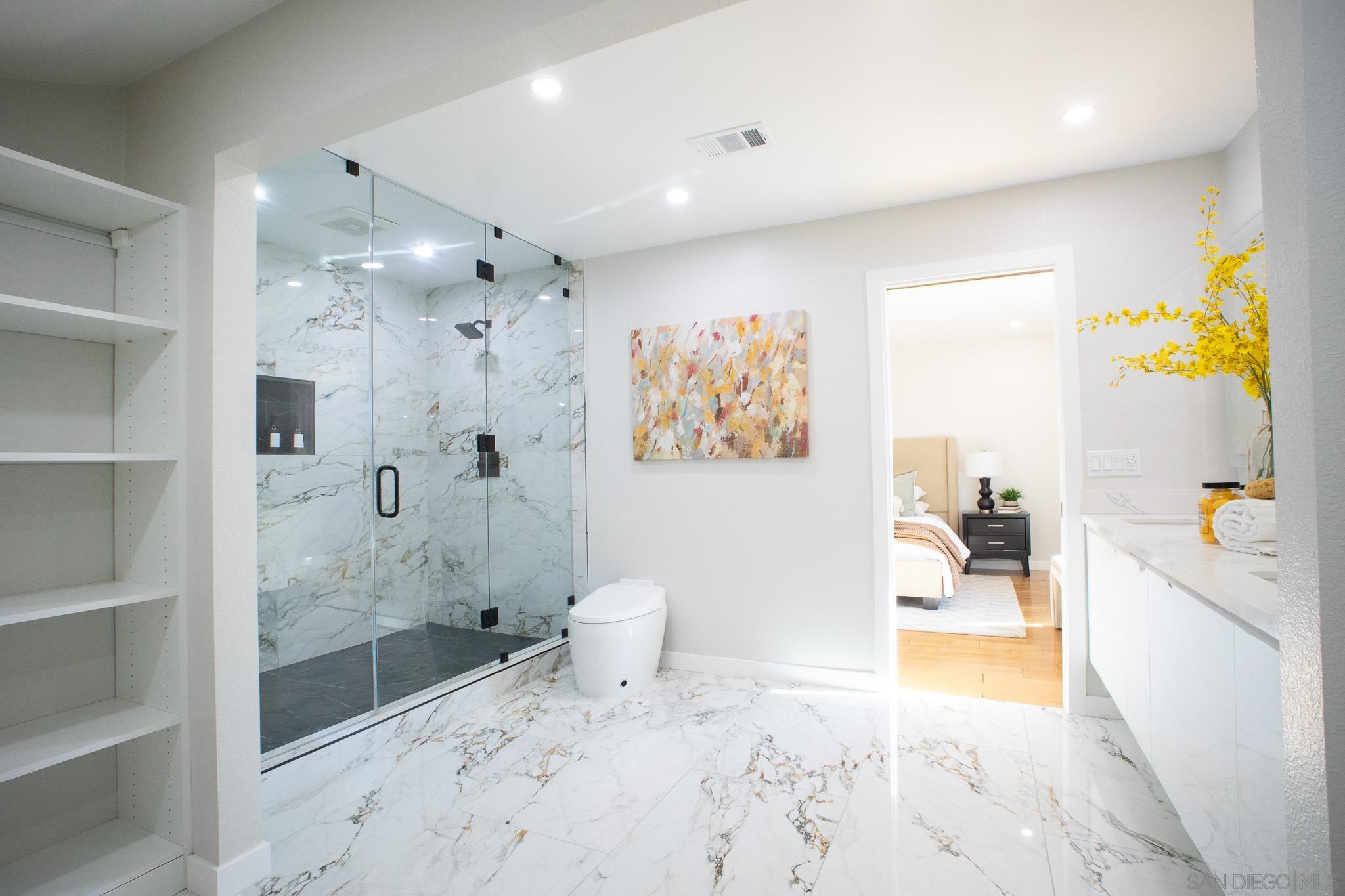 Detail Gallery Image 6 of 28 For 4826  Cannington Dr, San Diego,  CA 92117 - 3 Beds | 2/1 Baths