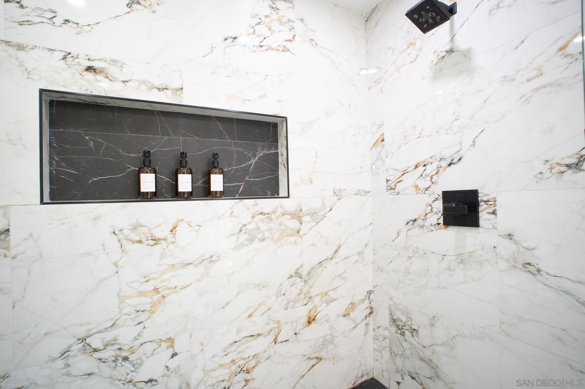 Detail Gallery Image 7 of 28 For 4826  Cannington Dr, San Diego,  CA 92117 - 3 Beds | 2/1 Baths