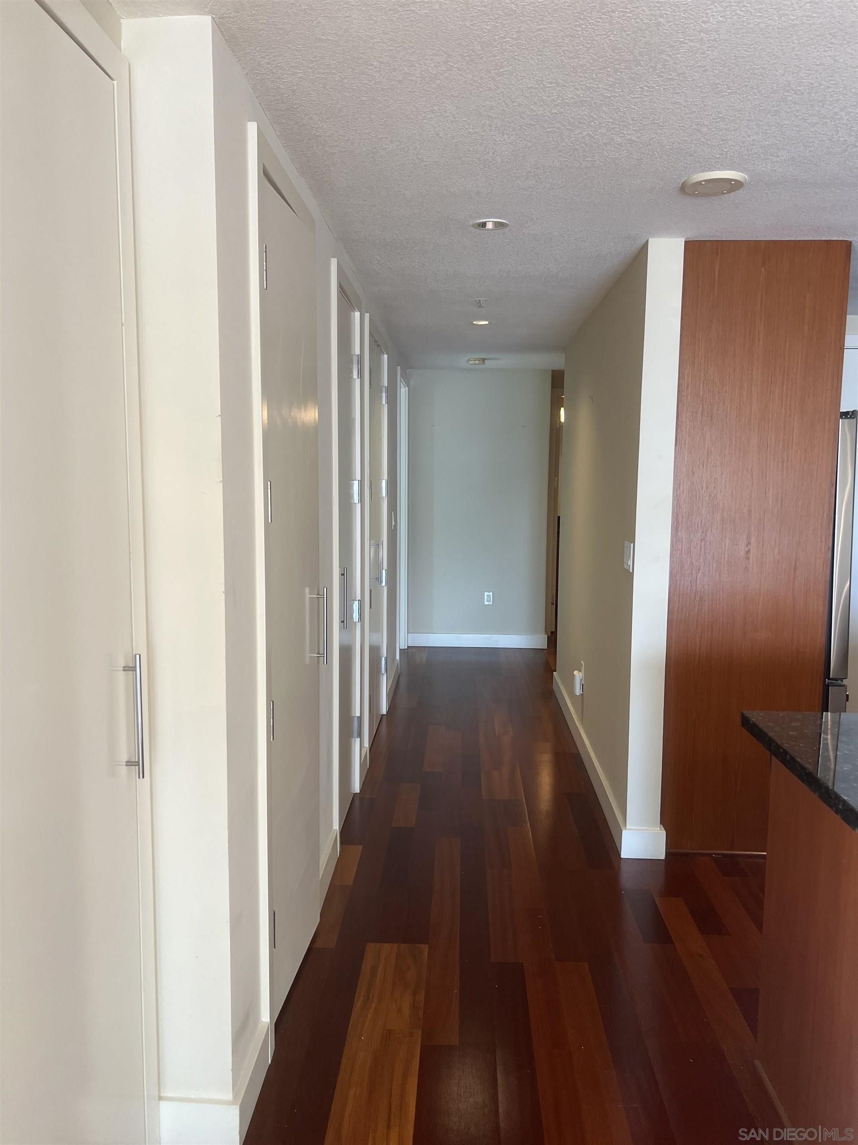 Detail Gallery Image 12 of 28 For 1199  Pacific Hwy.  307, San Diego,  CA 92101 - 1 Beds | 1/1 Baths