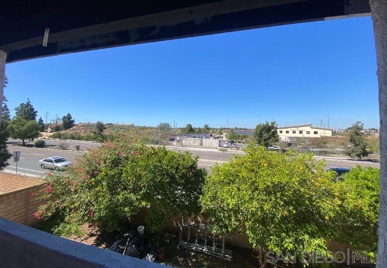 Detail Gallery Image 3 of 7 For 856  Misty Meadow Ct, Chula Vista,  CA 91910 - 6 Beds | 2/1 Baths