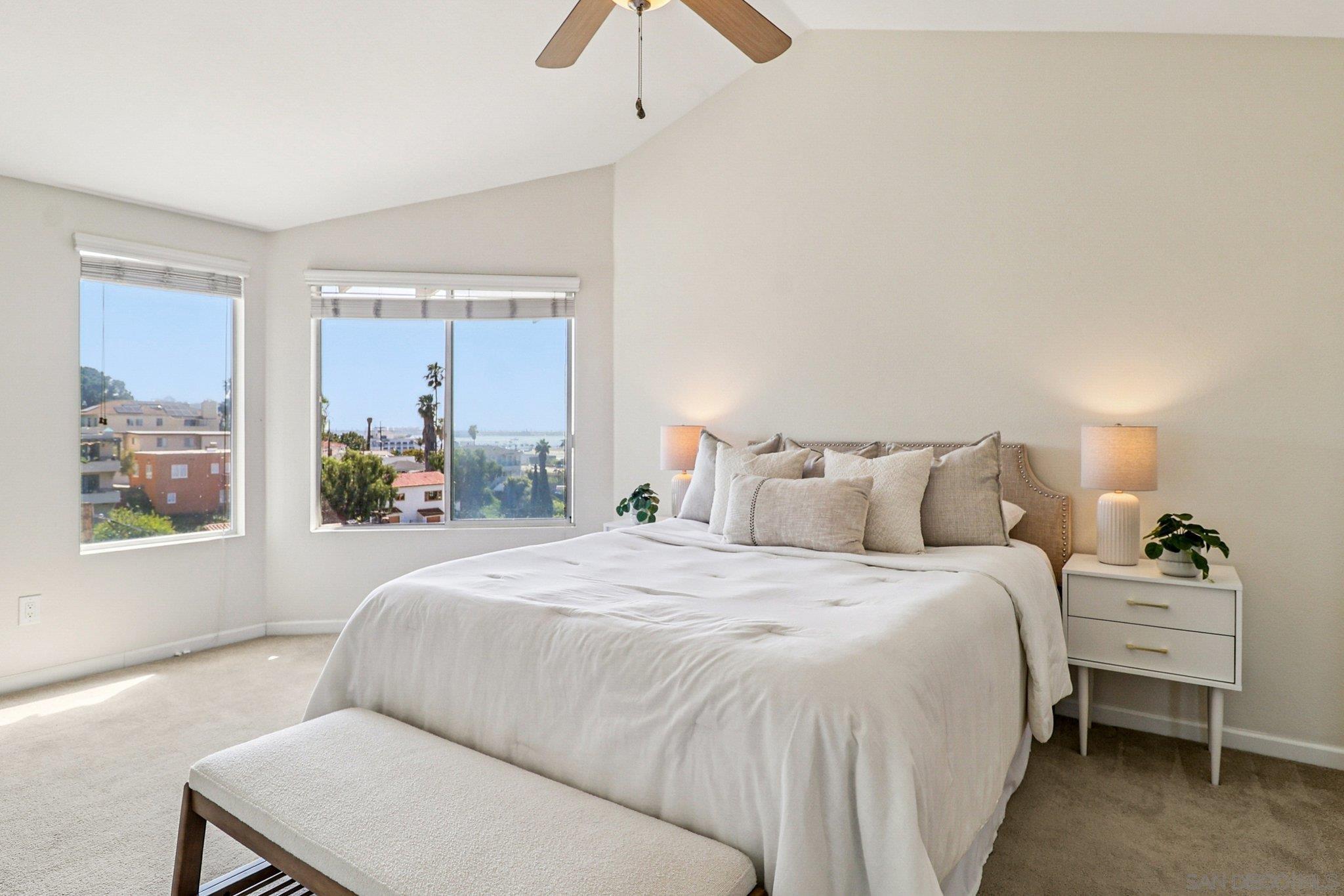 Detail Gallery Image 11 of 28 For 1532  Glenwood Dr, San Diego,  CA 92103 - 2 Beds | 2/1 Baths