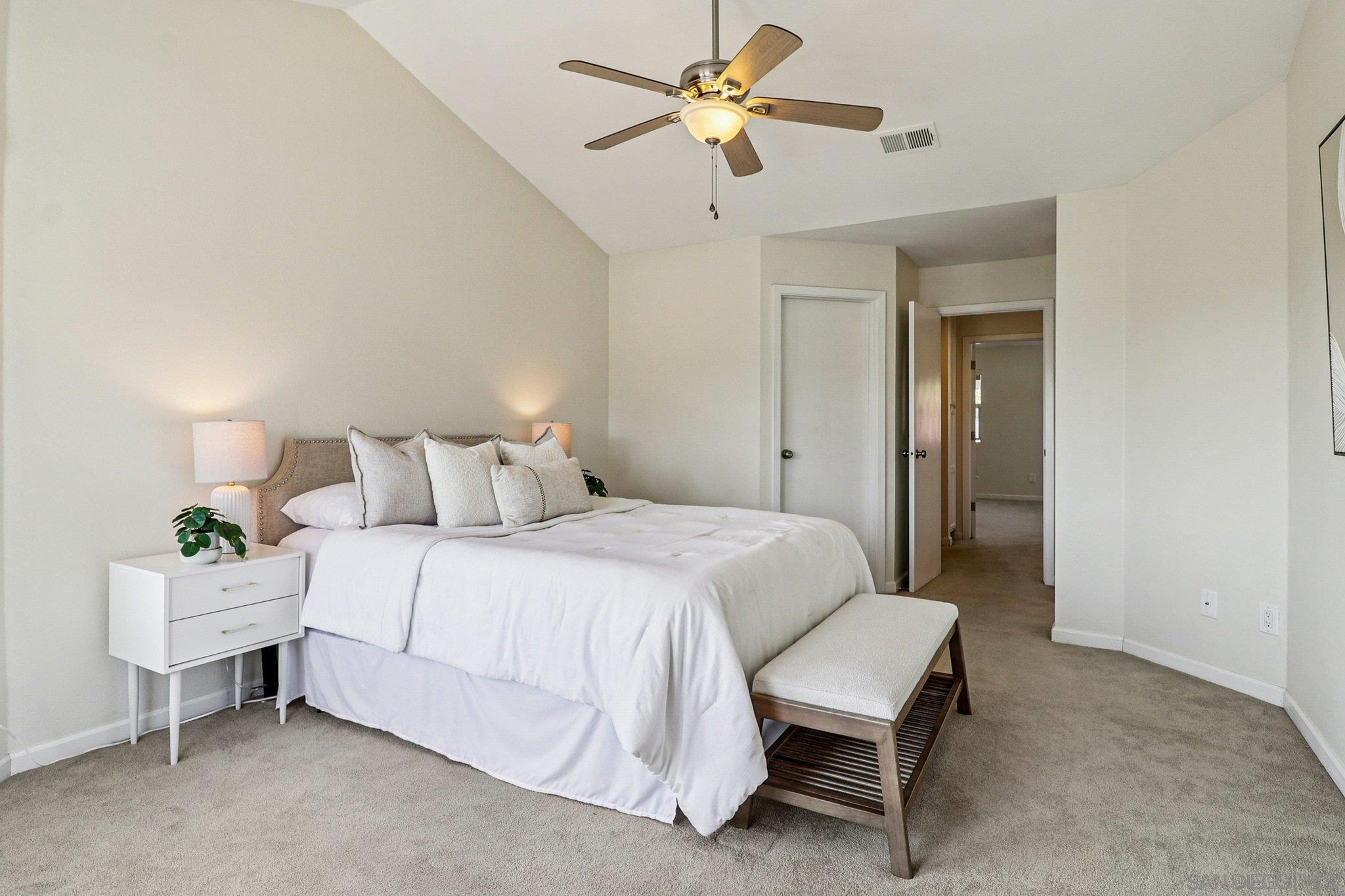 Detail Gallery Image 12 of 28 For 1532  Glenwood Dr, San Diego,  CA 92103 - 2 Beds | 2/1 Baths