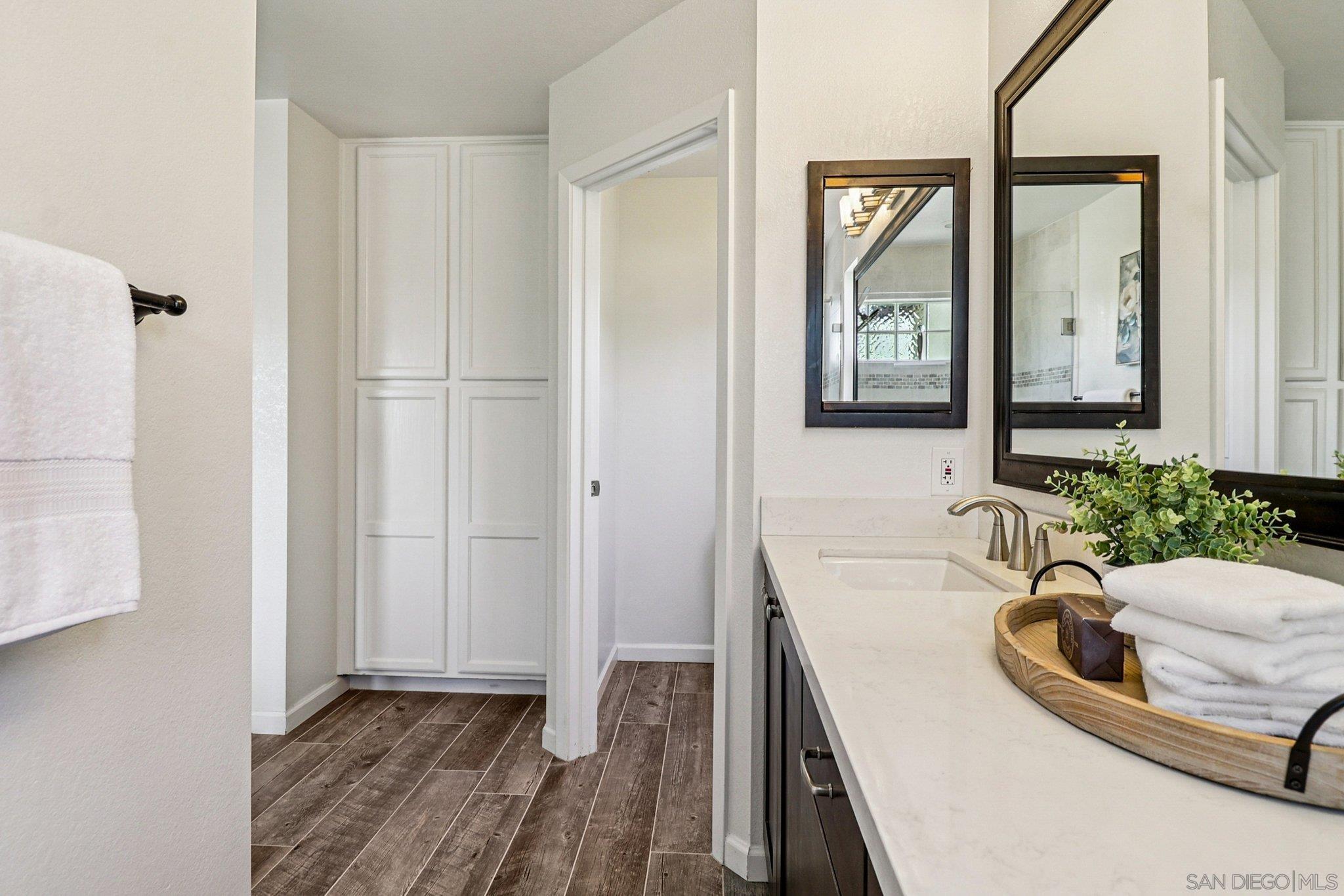 Detail Gallery Image 15 of 28 For 1532  Glenwood Dr, San Diego,  CA 92103 - 2 Beds | 2/1 Baths