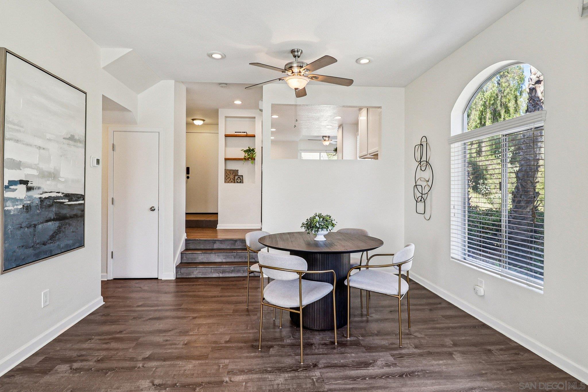 Detail Gallery Image 4 of 28 For 1532  Glenwood Dr, San Diego,  CA 92103 - 2 Beds | 2/1 Baths